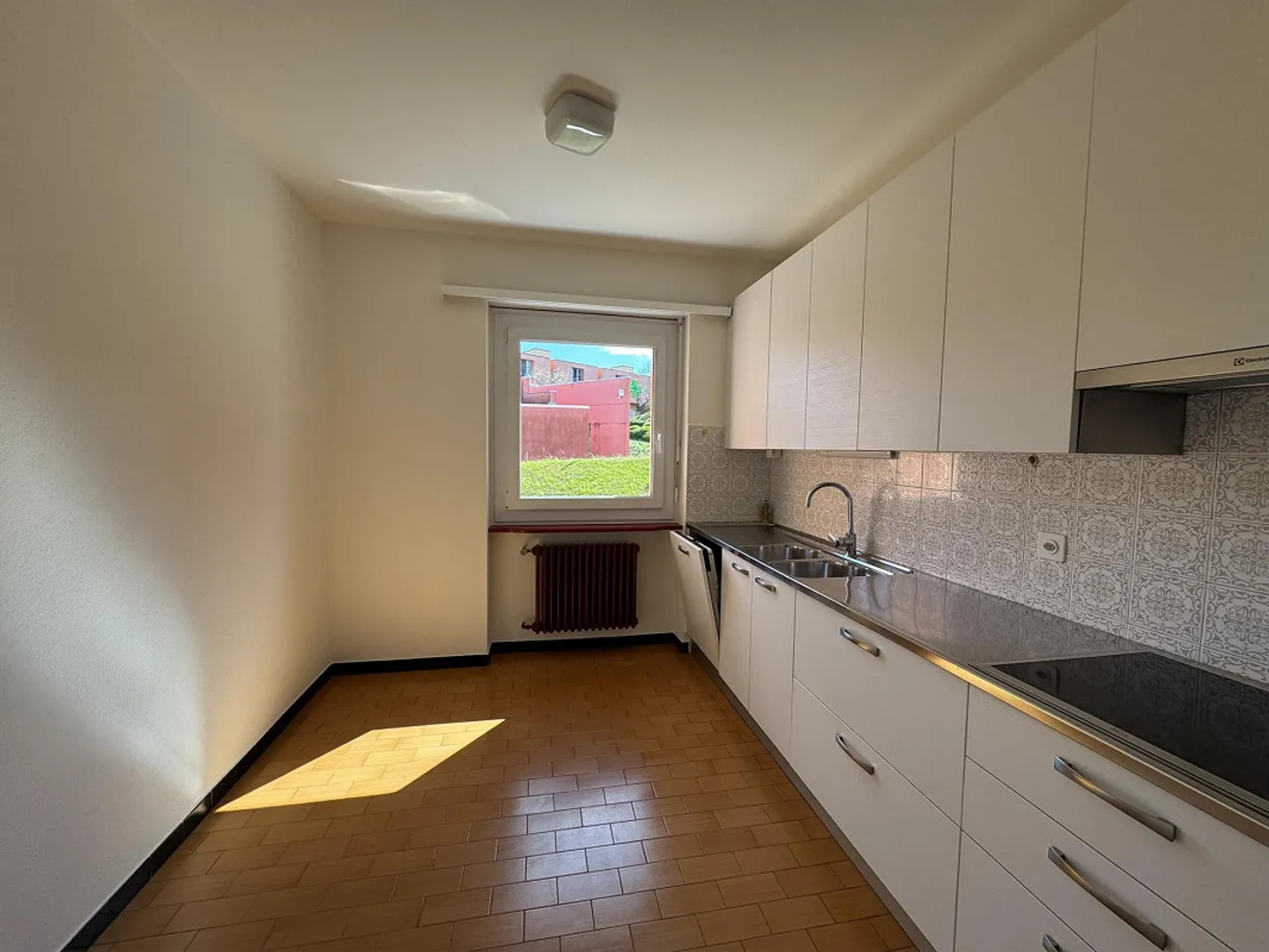 Appartement spacieux et lumineux au cœur de Novazzano - Photo 2 sur 13