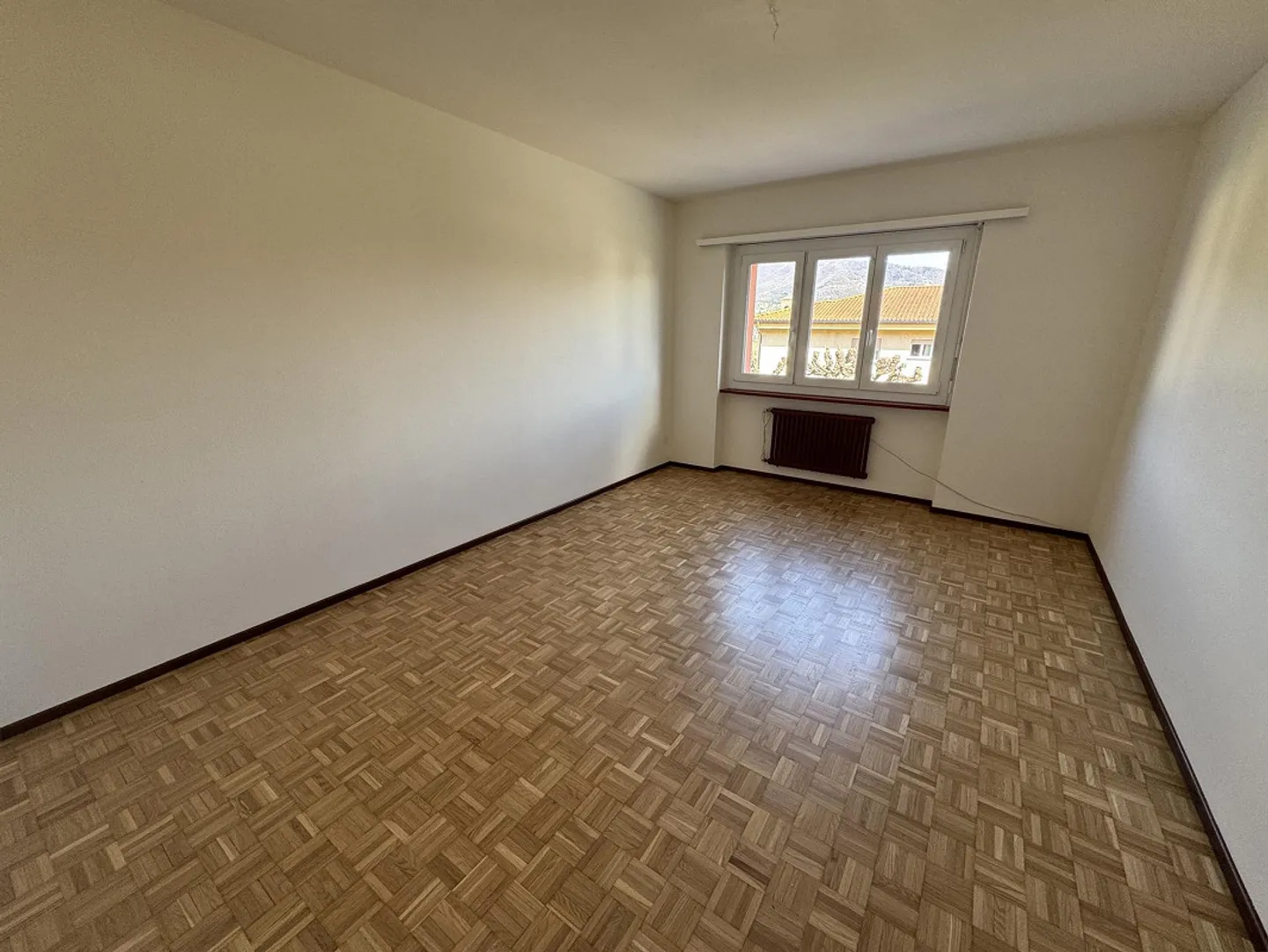 Appartement spacieux et lumineux au cœur de Novazzano - Photo 7 sur 13
