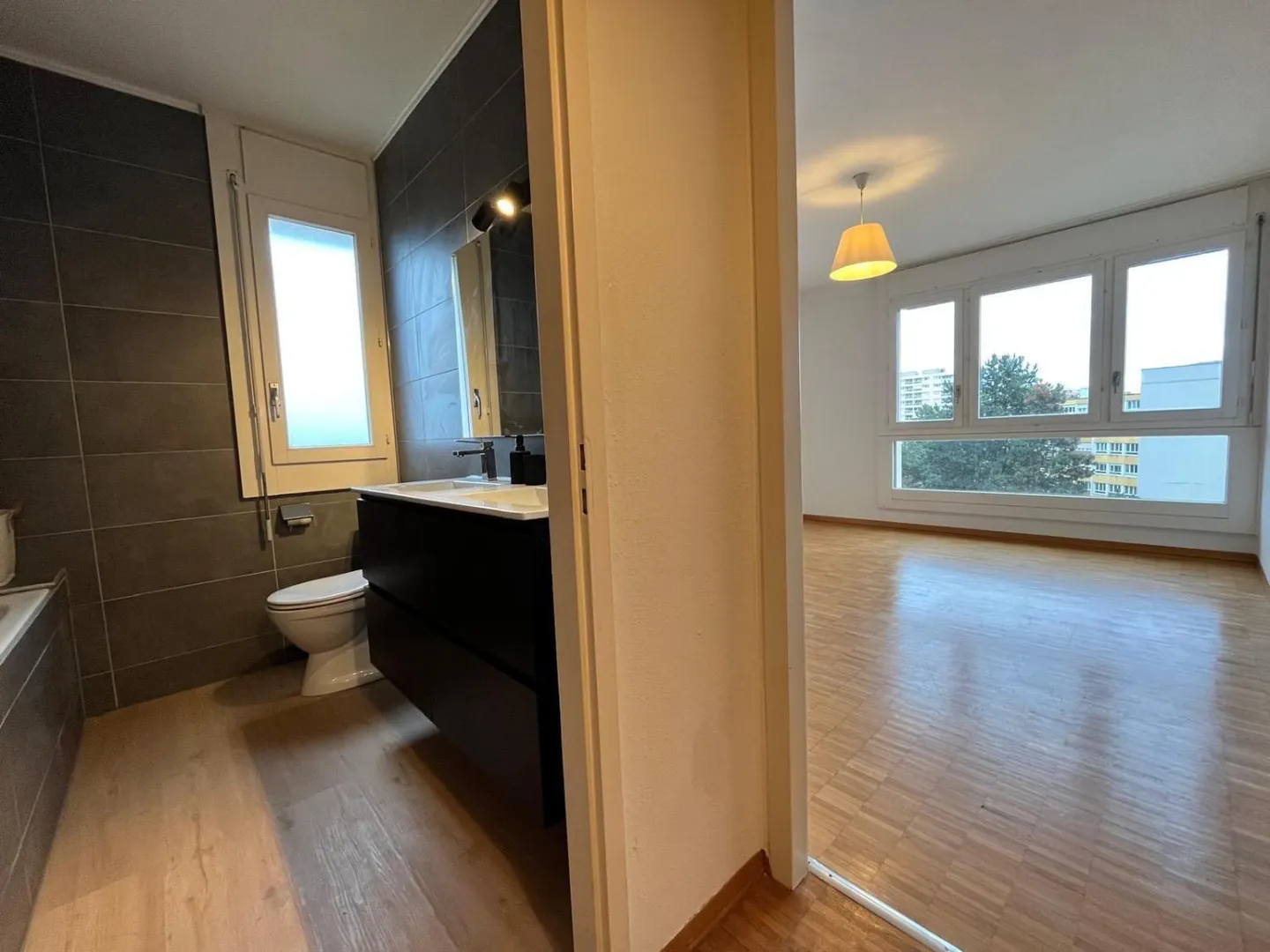 Esclusiva ? Appartamento ristrutturato con 4 camere da letto, 177 m² PPE, vista panoramica (Meyrin) - Foto 8 di 13