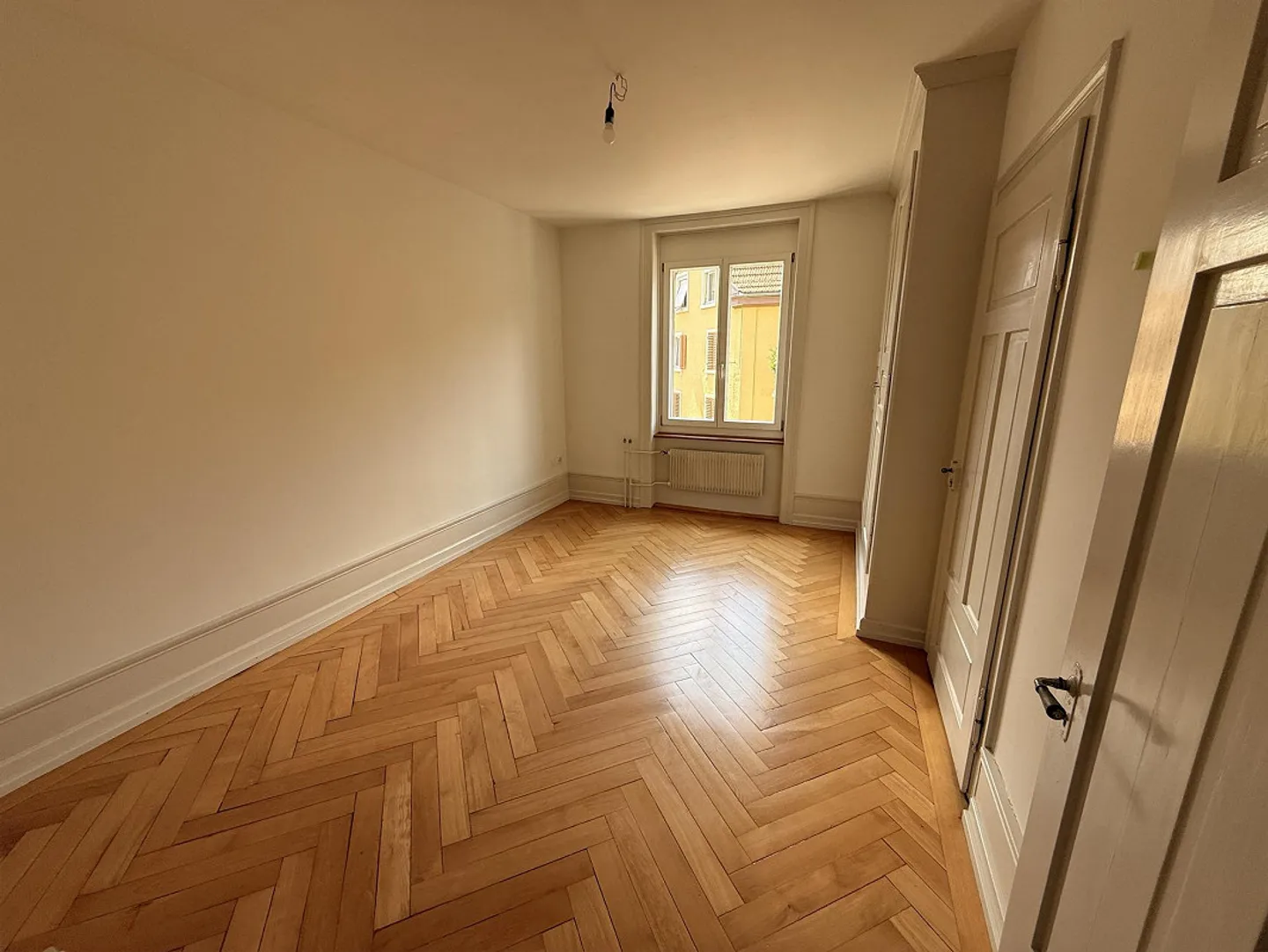 Cozy 3-room apartment with balcony - Photo 3 of 7