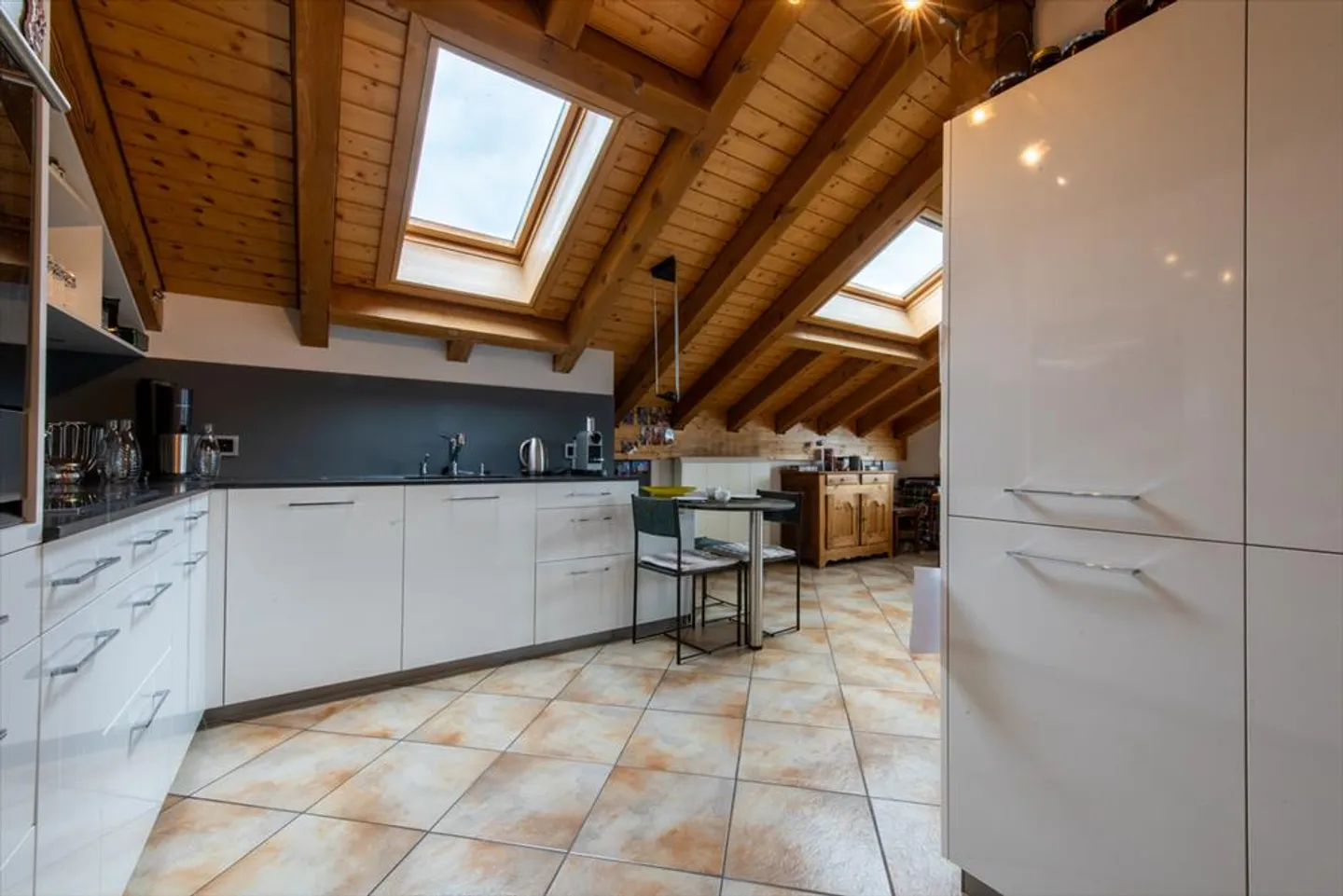 Wunderschöne Duplex-Wohnung mit idealer Lage - Foto 10 von 13