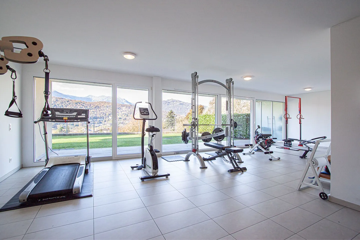 Appartamento moderno in residenza con piscina, sauna e palestra - Foto 10 di 11