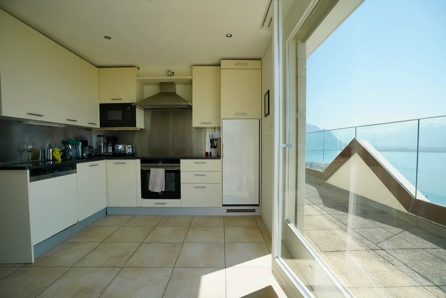 Attique 4.5 pièces - Photo 2 sur 19