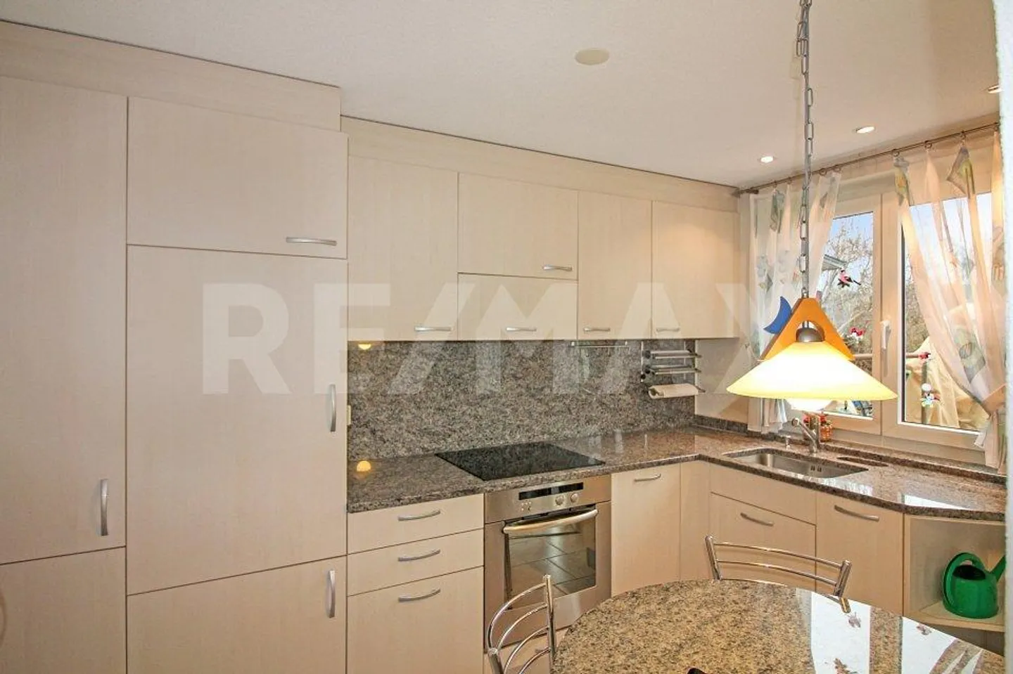 3.5 Room Terraced Single-Family House with Garden and Close to Train Station - Photo 5 of 13