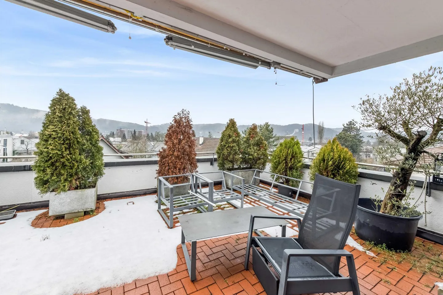 Appartamento Attico - Goditi la Terrazza e il Design Moderno - Foto 8 di 10