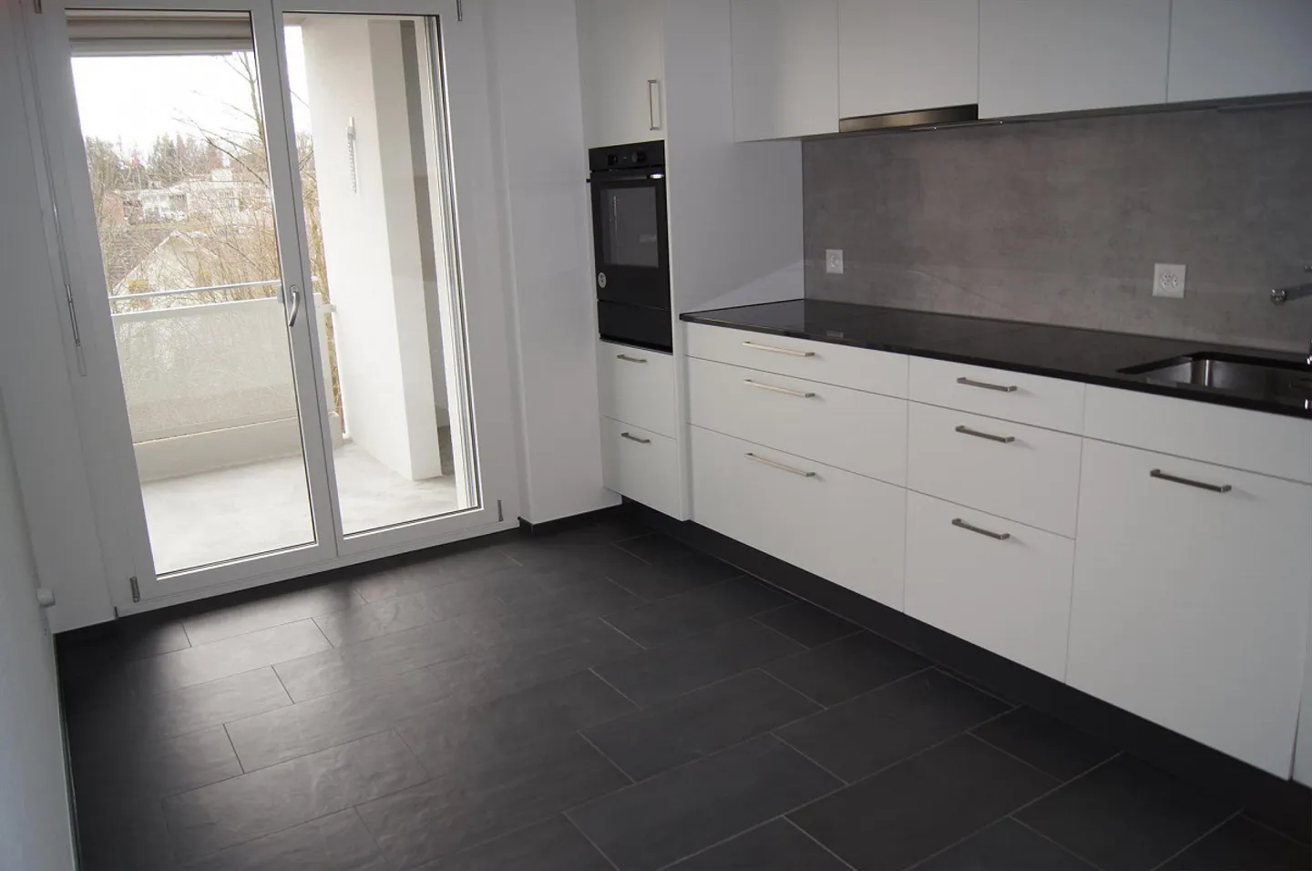 3½-Room Apartment by Riffigweiher - Photo 2 of 7