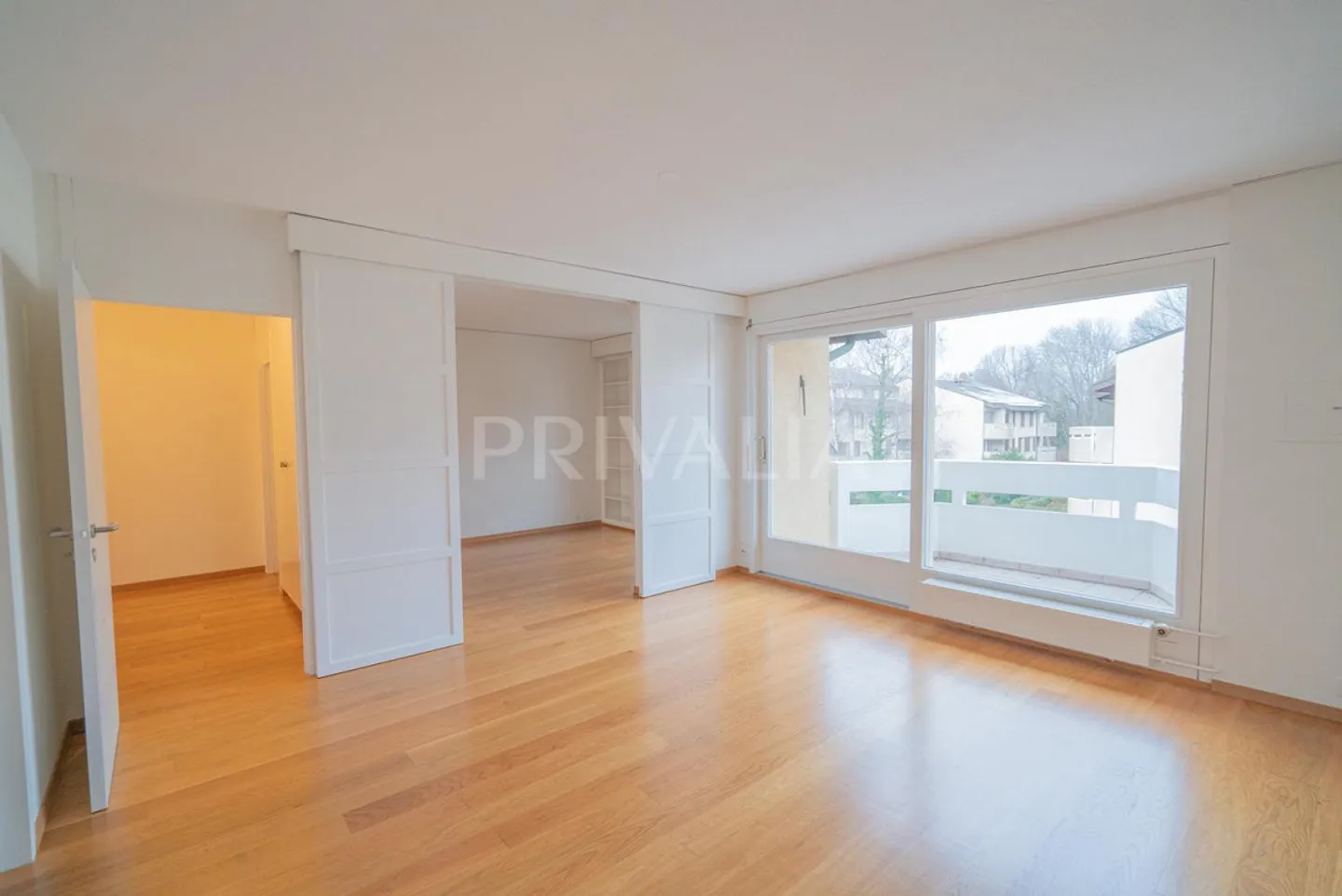 Magnifique appartement traversant avec 2 balcons et vue dégagée - Foto 4 di 9