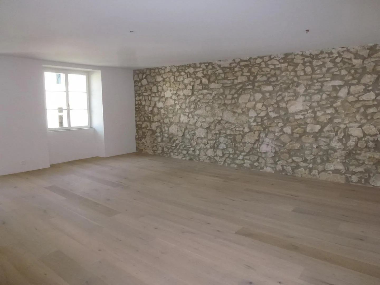 Appartamento moderno di 2,5 stanze con charme - Foto 3 di 10