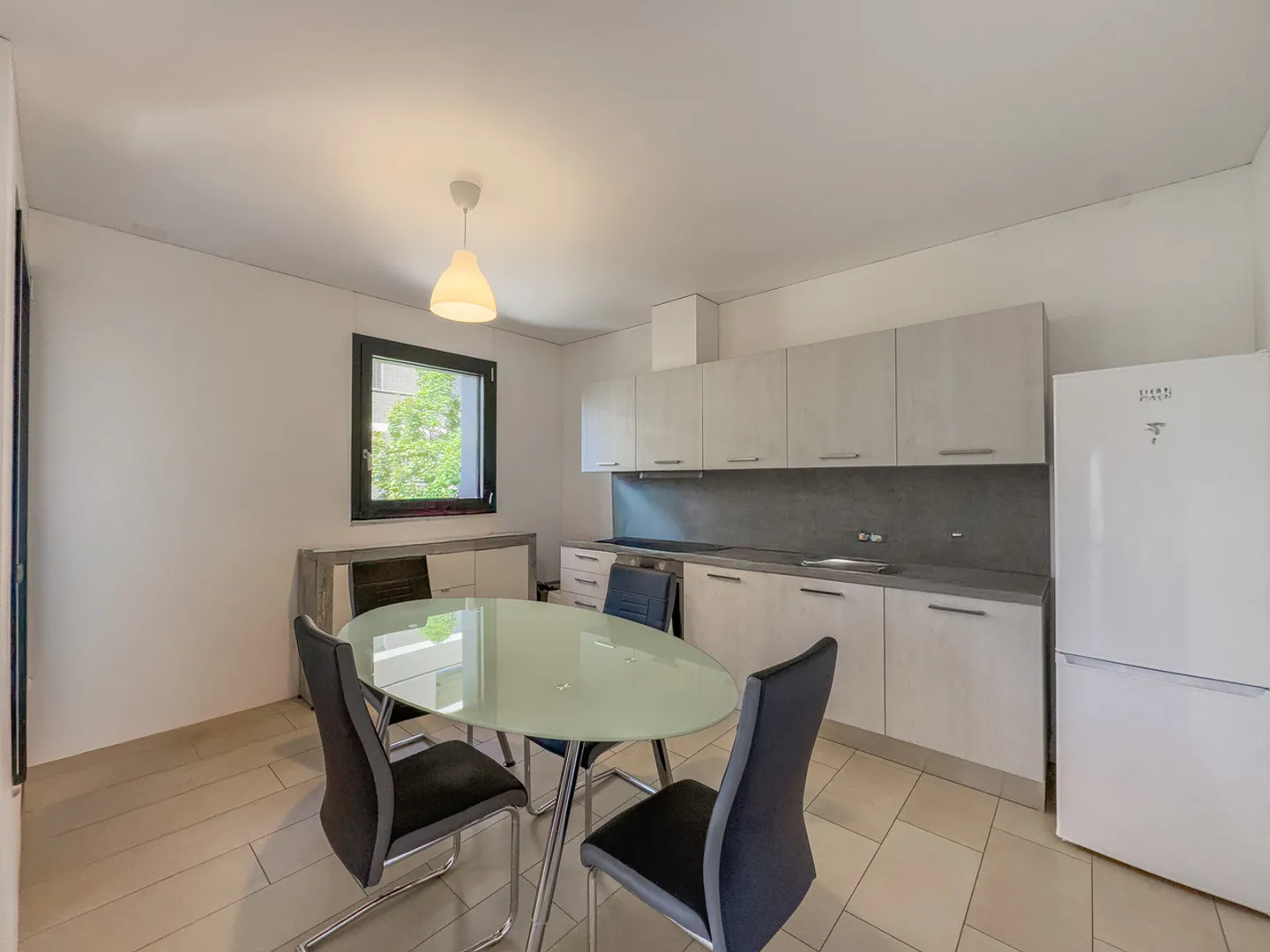 Appartamento in vendita - Foto 3 di 6