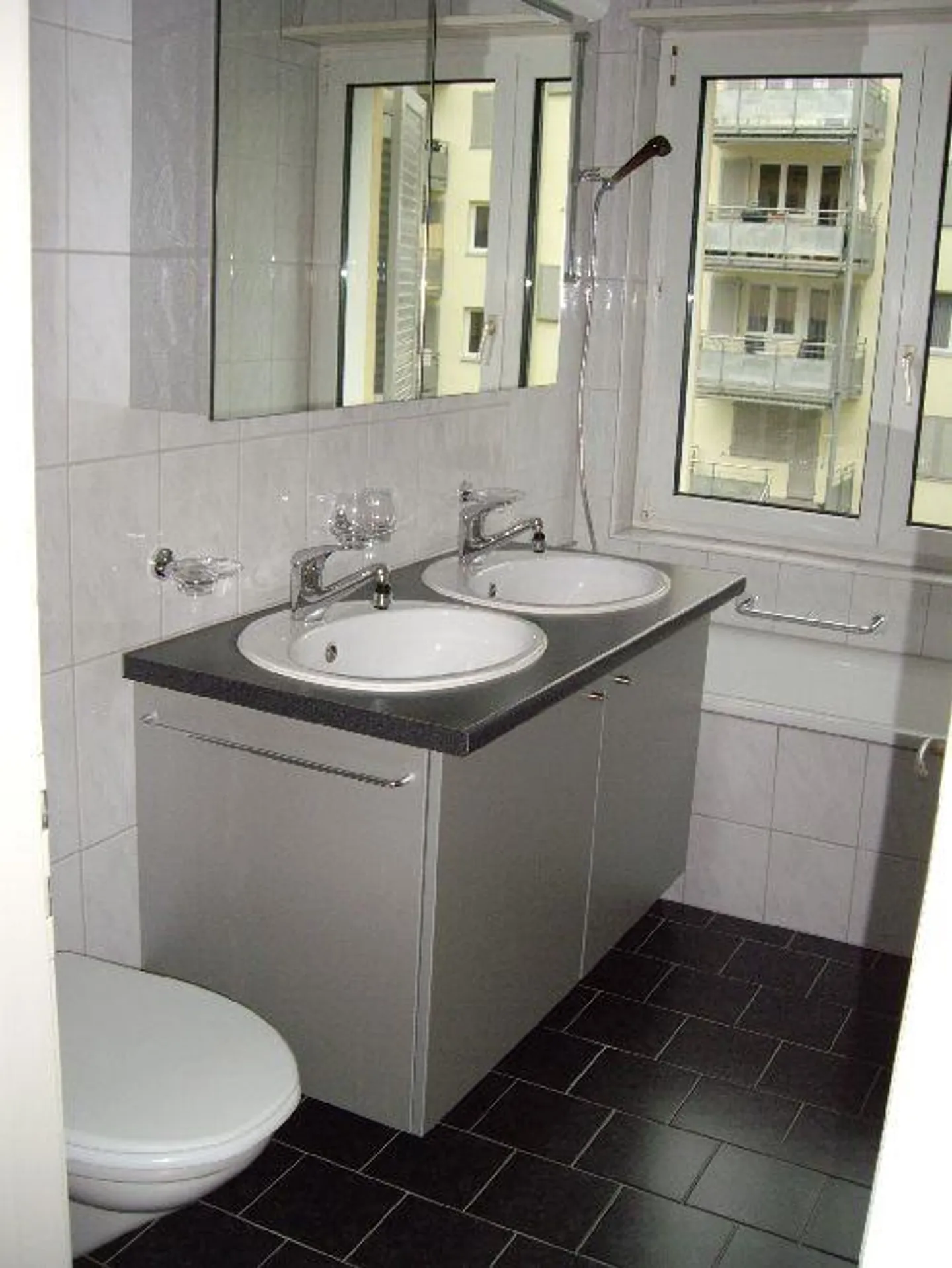 An apartment to feel good... - Photo 3 of 6