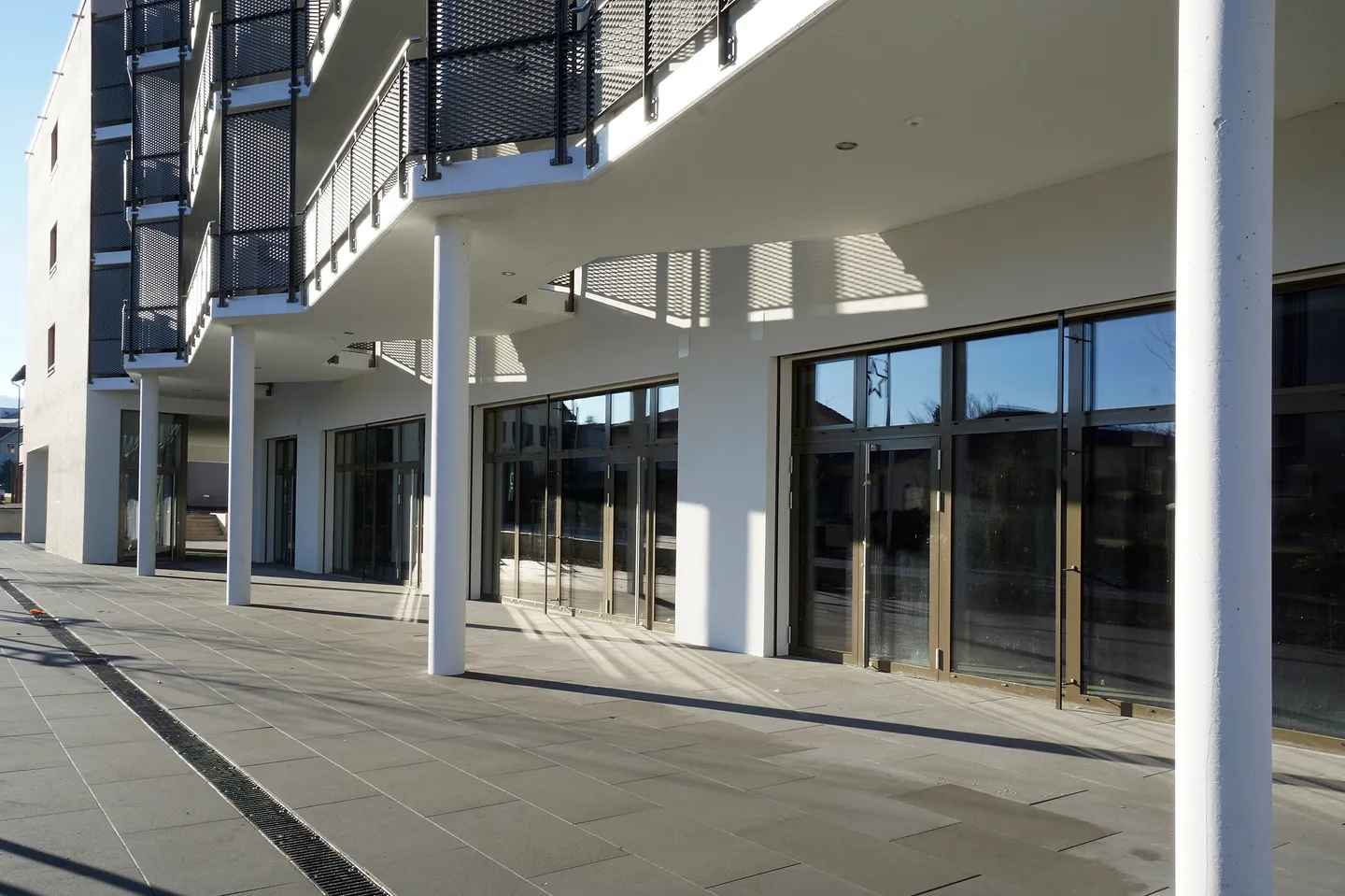 Mischgenutztes Gebäude mieten - Foto 6 von 7