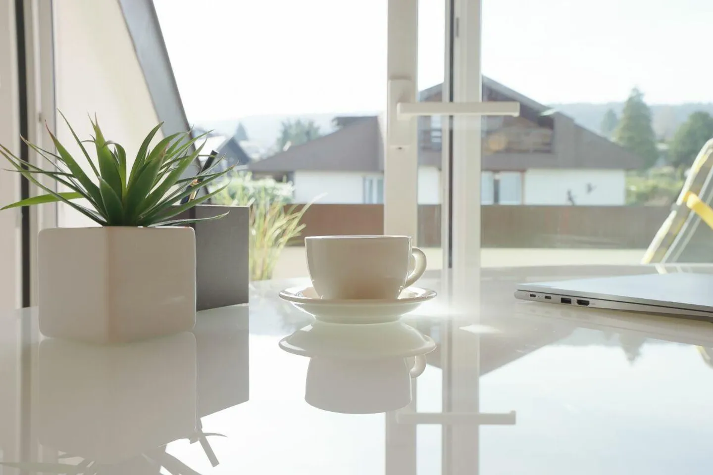 Newly built 5.5-room semi-detached single-family house in a prime location - Photo 8 of 13