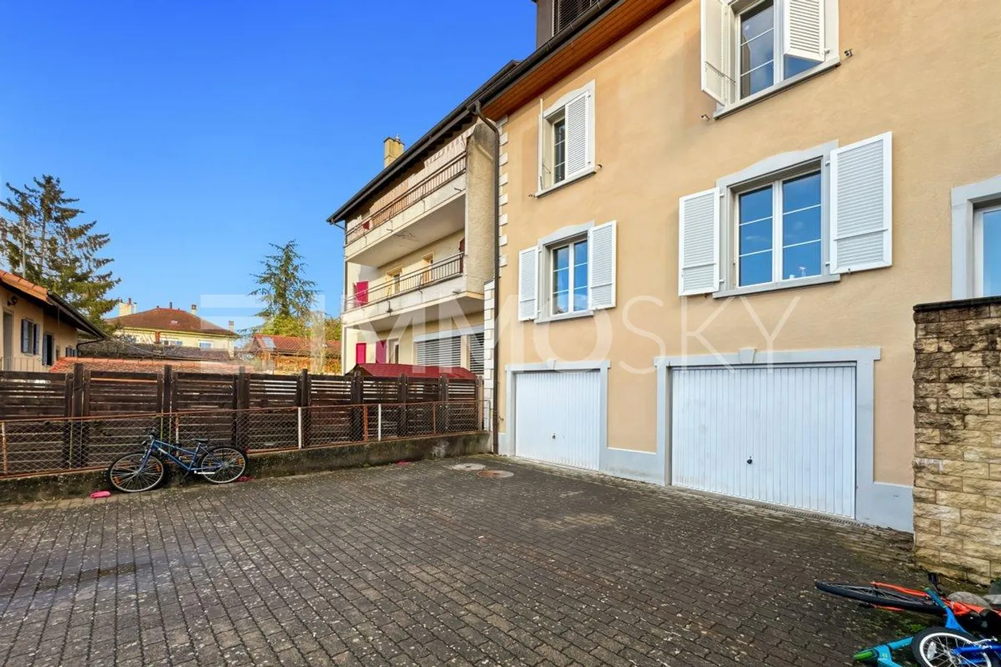 ZU SPÄT, SCHON RESERVIERT Gebäude im Herzen von Chavornay (Rendite ca. 4,3 %) - Foto 4 von 5