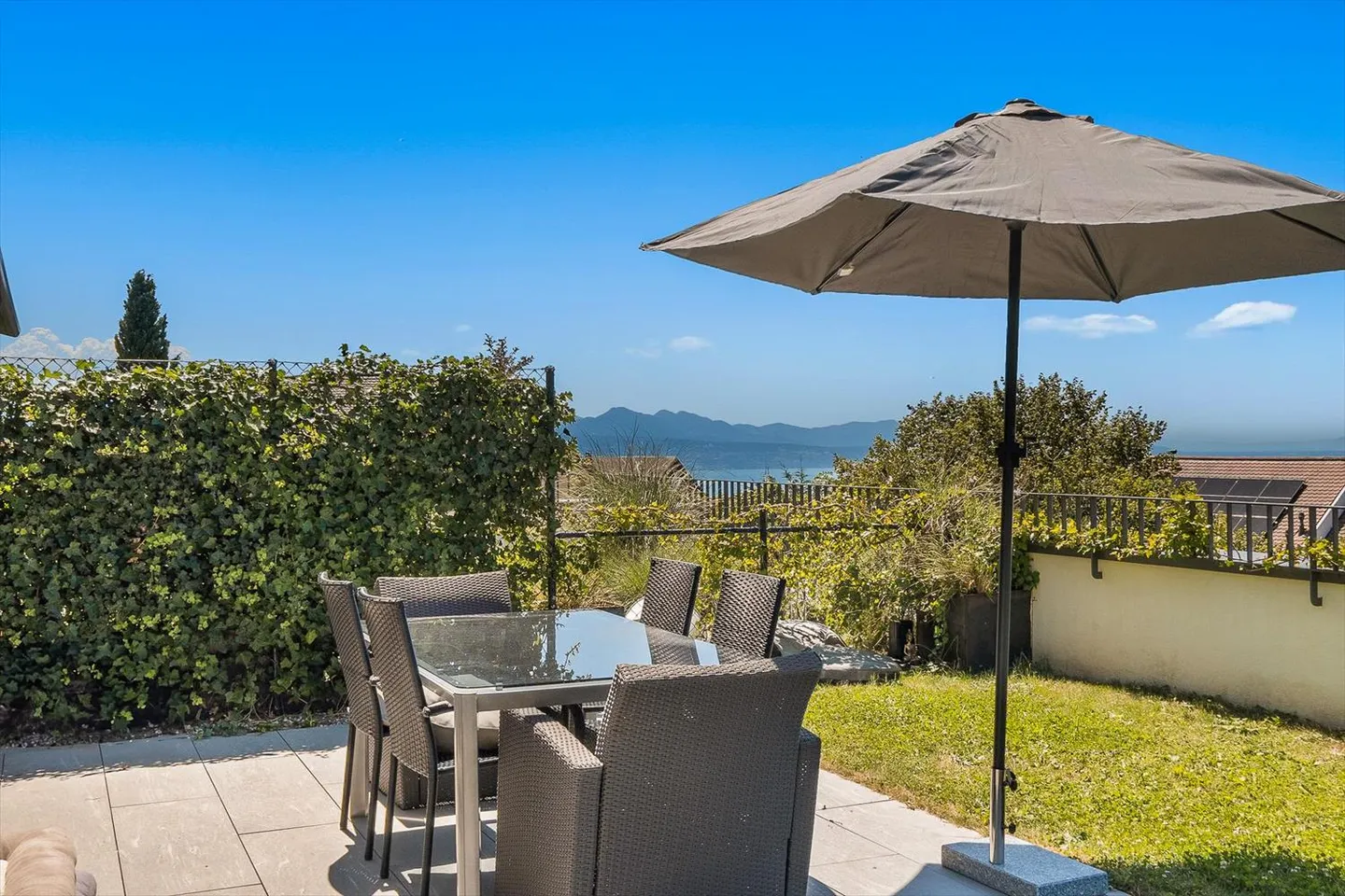 Helles Appartement mit Blick auf den See in Belmont-sur-Lausanne - Foto 2 von 7