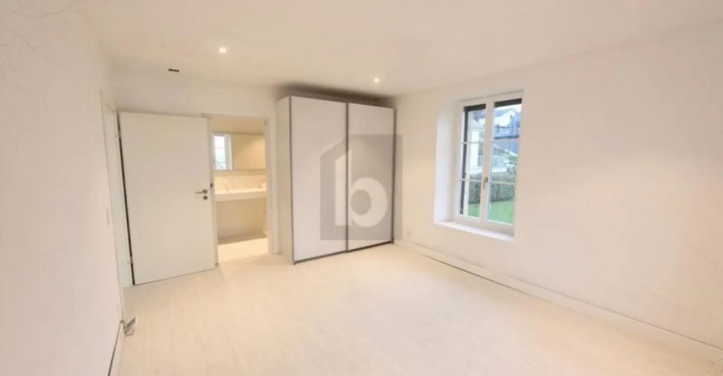 AUTHENTISCHER CHARME UND UNVERBAUTE AUSSICHT! - Foto 4 von 6