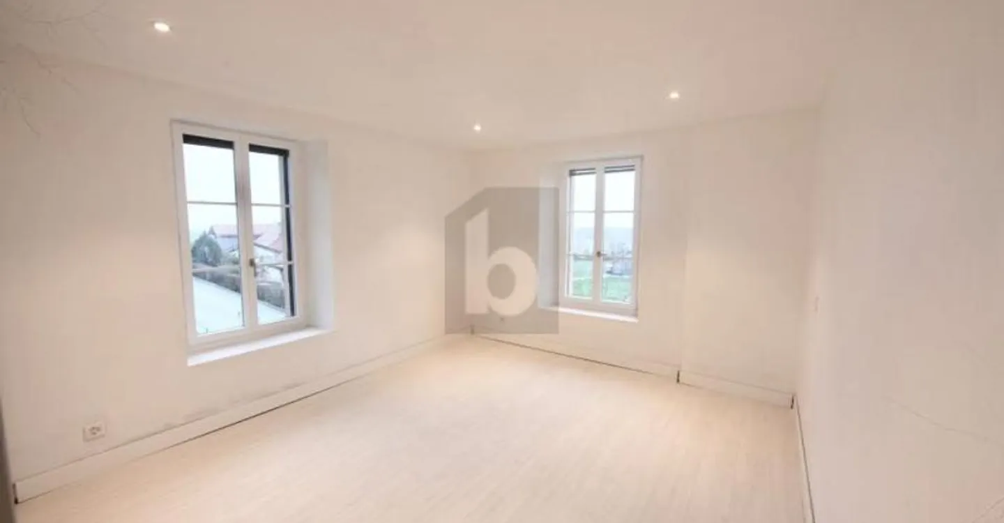 AUTHENTISCHER CHARME UND UNVERBAUTE AUSSICHT! - Foto 5 von 6