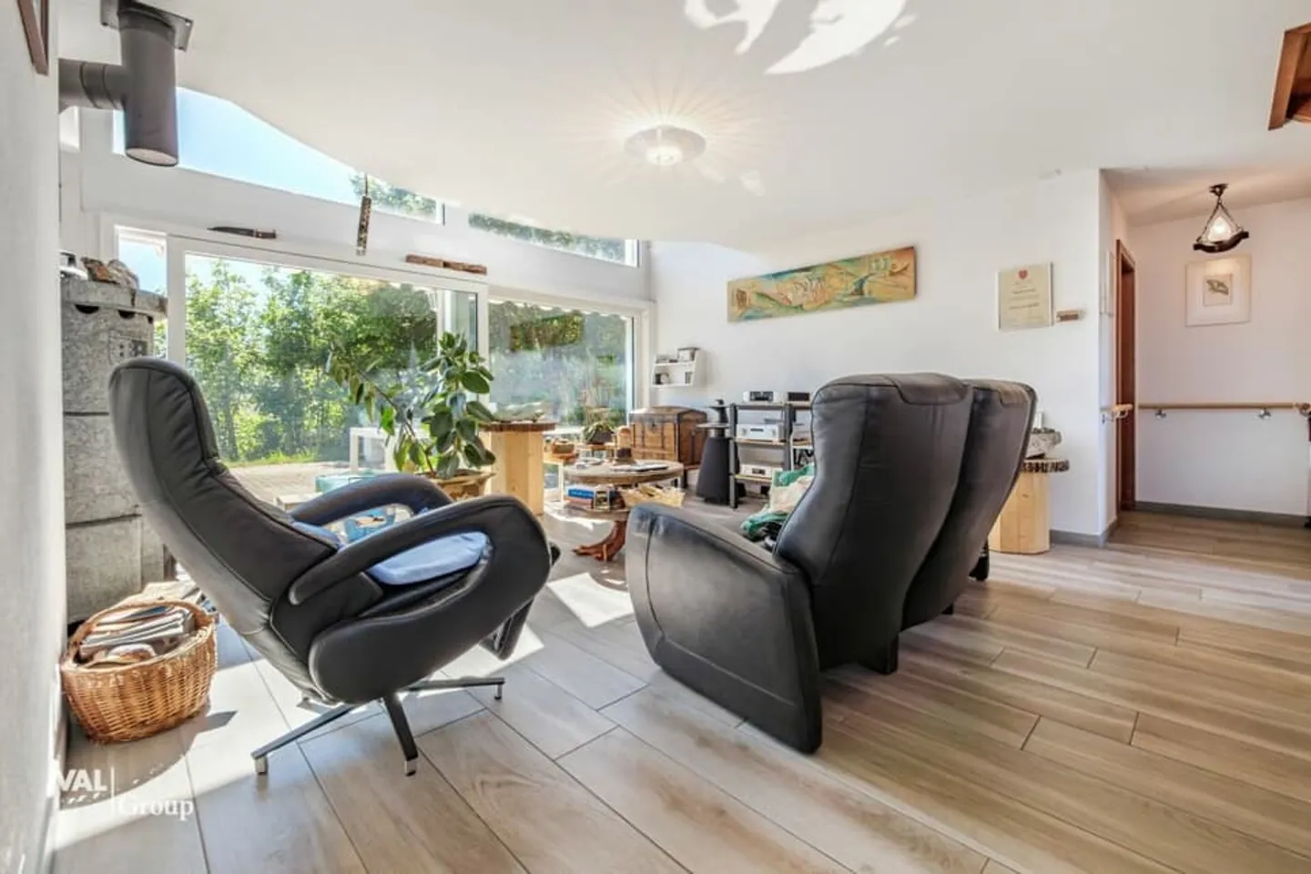 Villa d'architecte avec vue sur les Alpes - Photo 3 sur 13