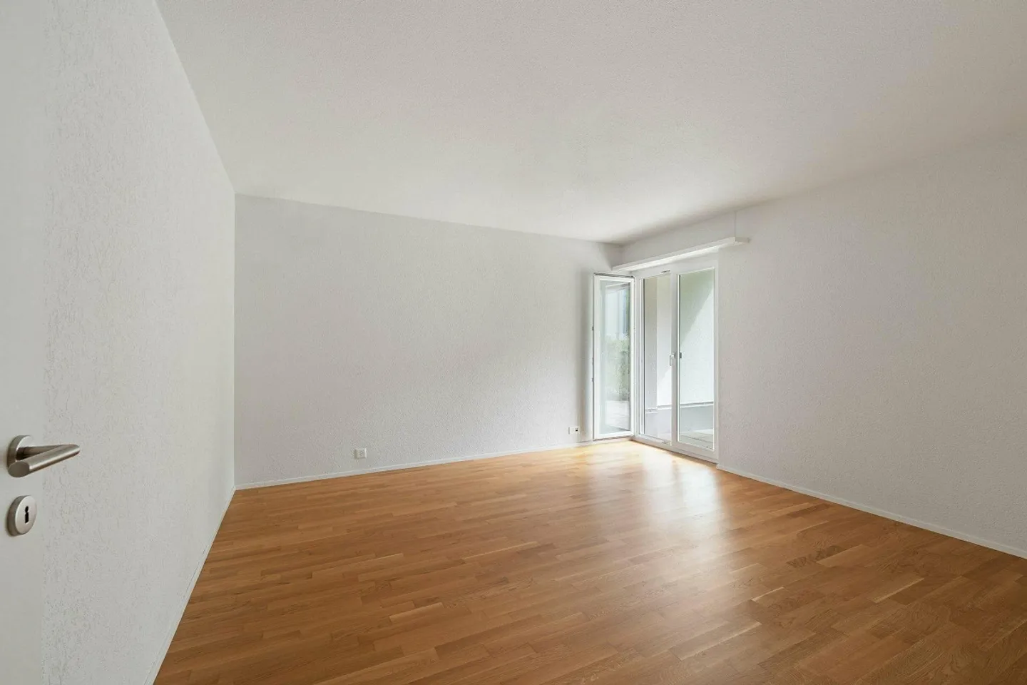 Moderne Wohnung mit Garten - Foto 4 von 5