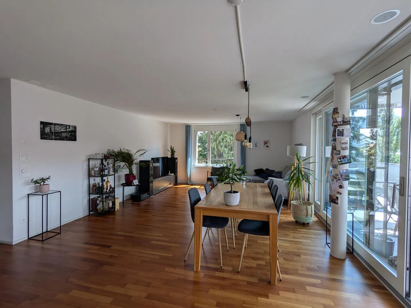 Ampio appartamento nuovo in affitto in una posizione tranquilla - Foto 3 di 7