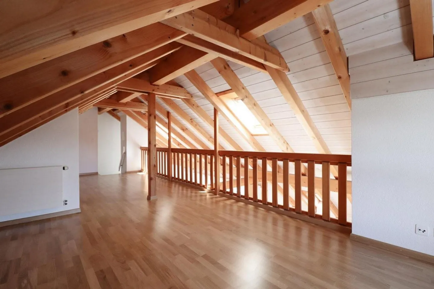 Geräumige Attikawohnung mit Terrasse - Foto 5 von 10