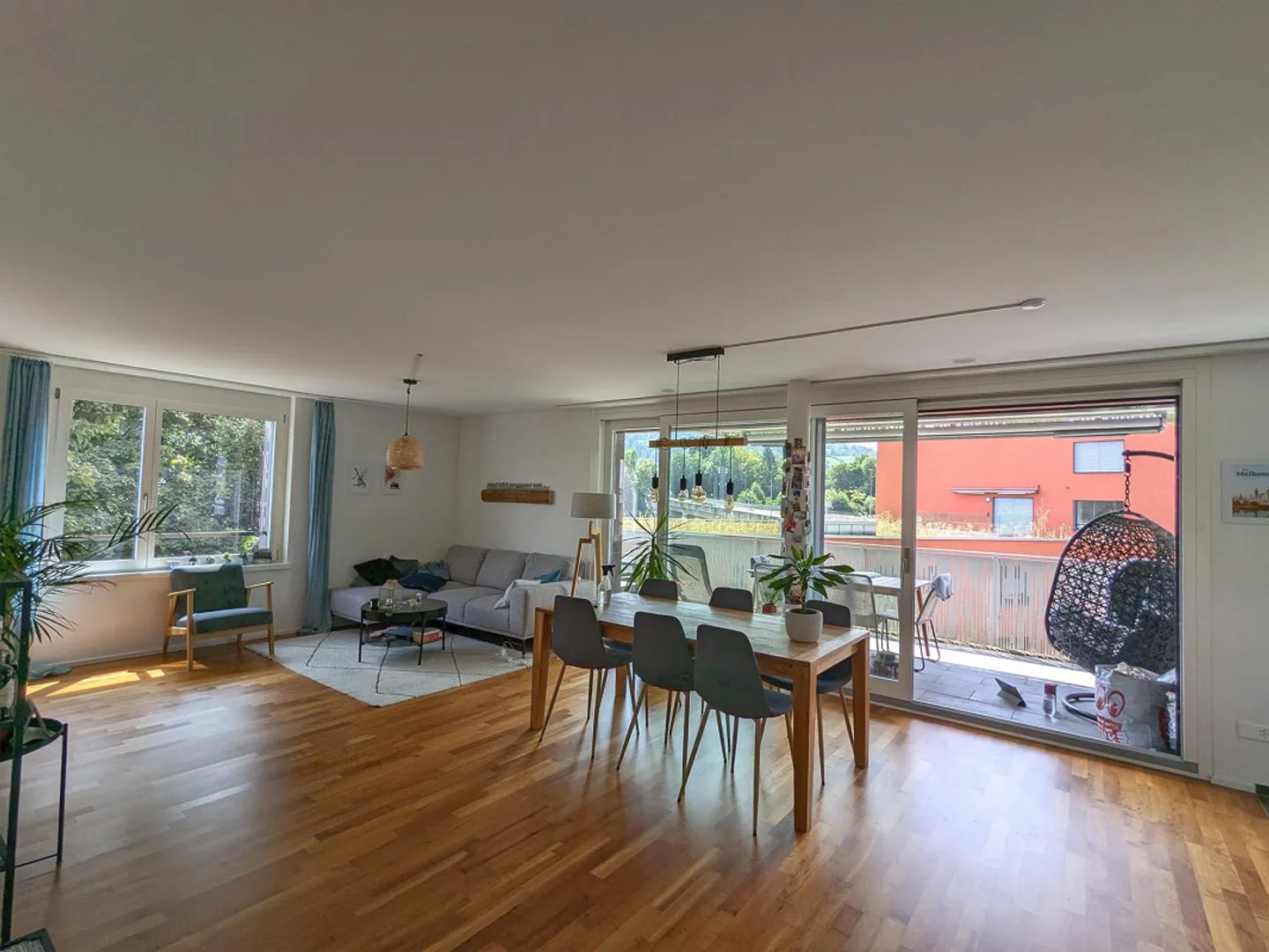 Ampio appartamento nuovo in affitto in una posizione tranquilla - Foto 2 di 7