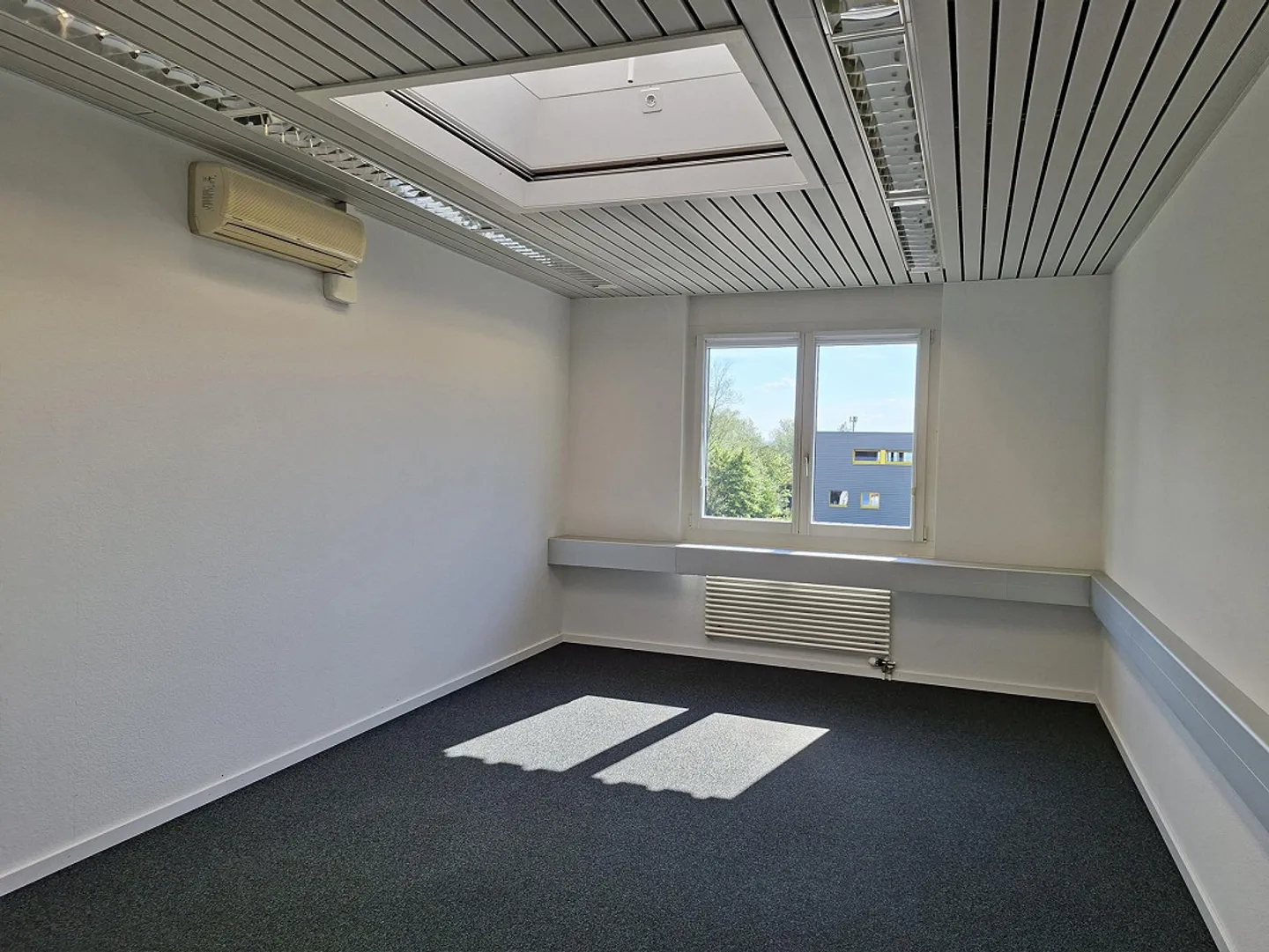 Office / Commercial Space in the East of Weinfelden - Photo 9 of 12