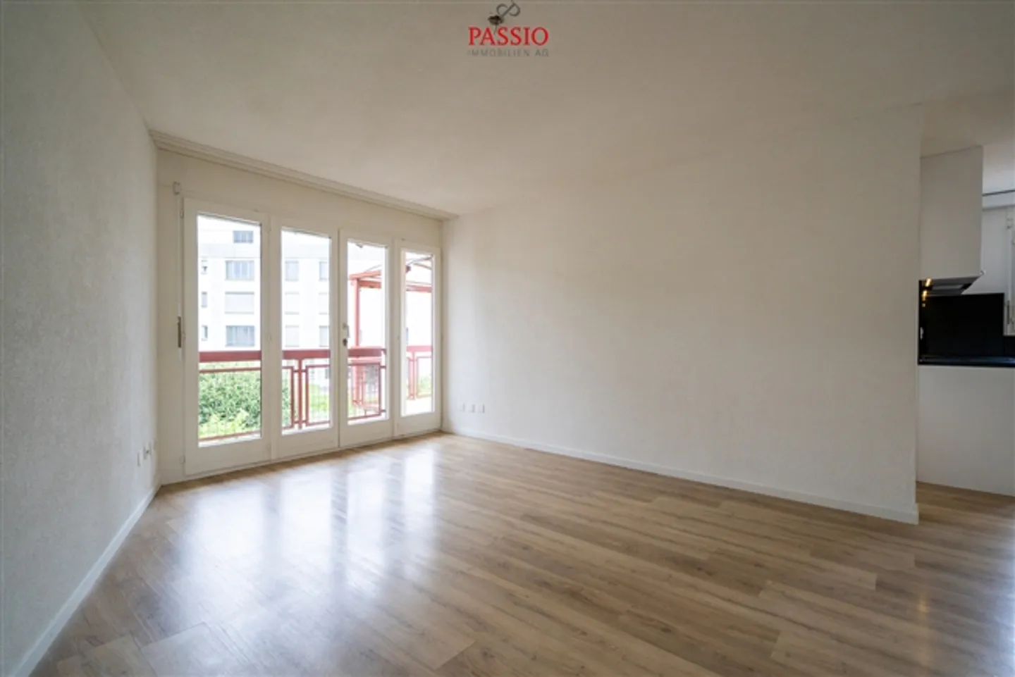 «Helle 4.5-Zimmer-Wohnung mit Balkon an ruhiger Lage nahe Zürich» - Foto 3 von 19