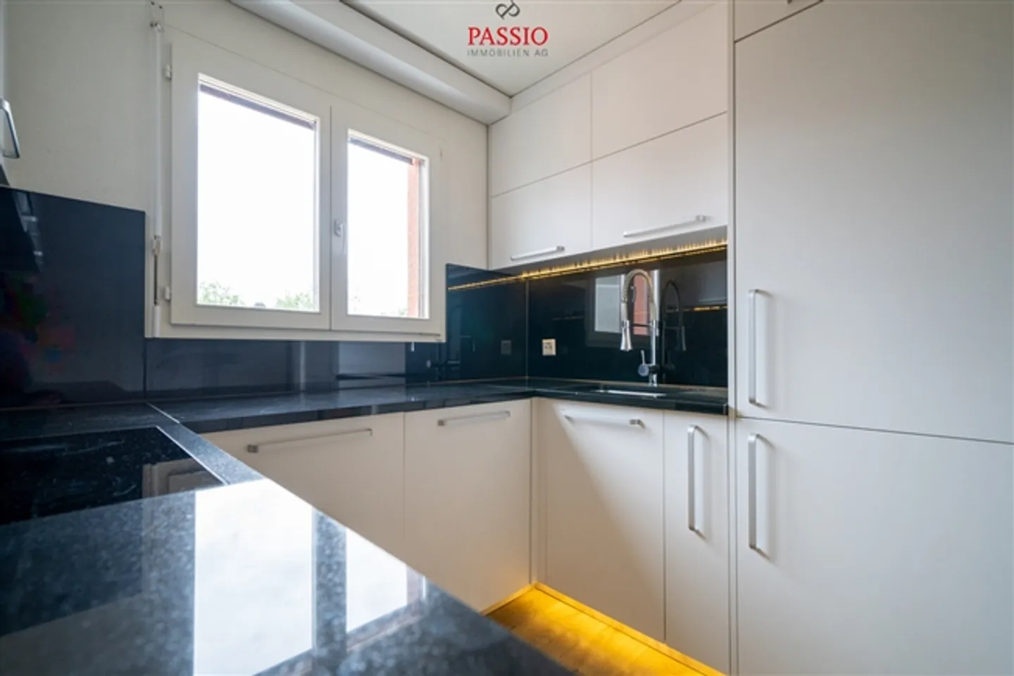 «Helle 4.5-Zimmer-Wohnung mit Balkon an ruhiger Lage nahe Zürich» - Foto 5 von 19