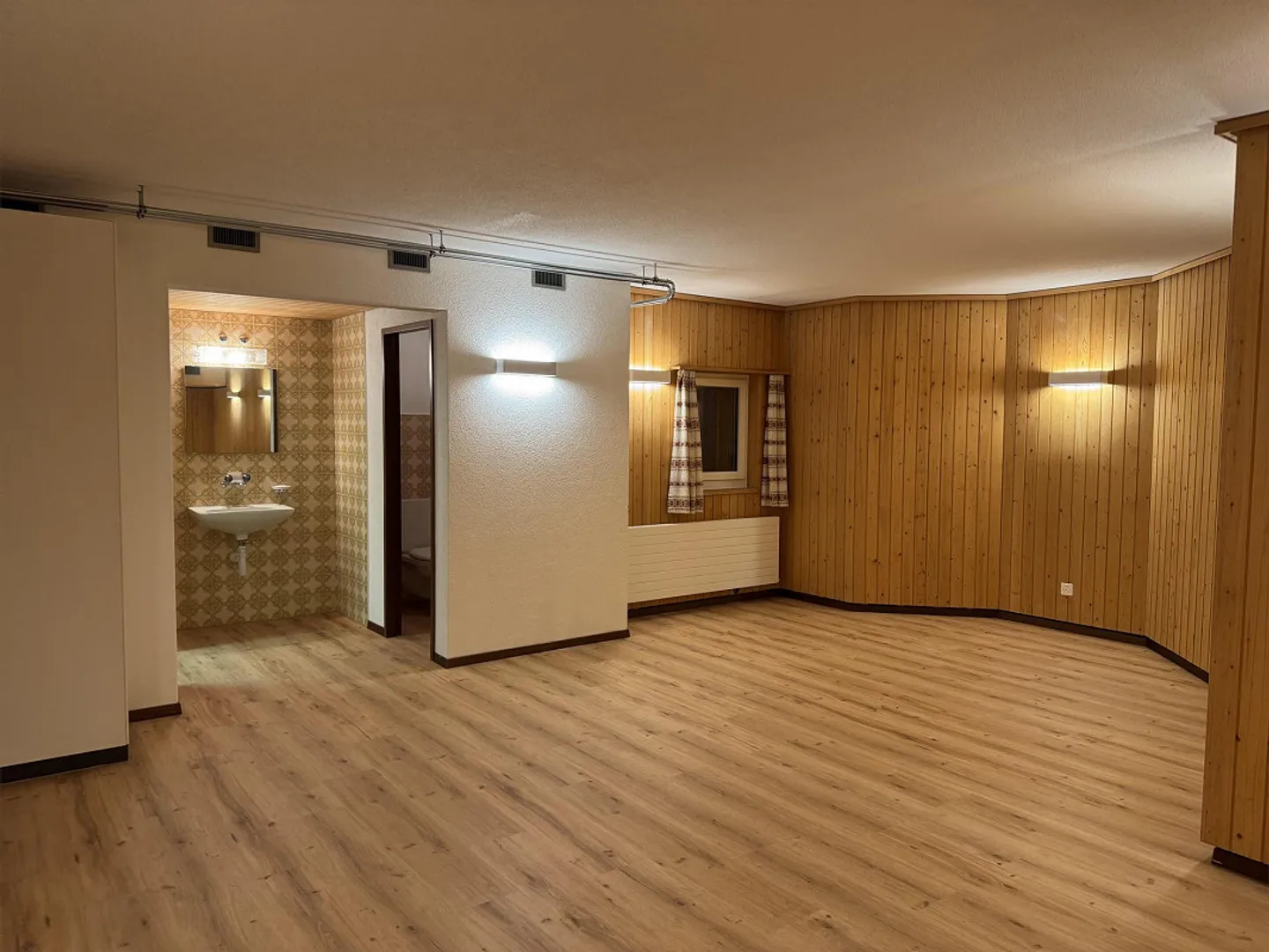 Atelier / Hobbyraum / Lagerraum - Foto 2 von 3