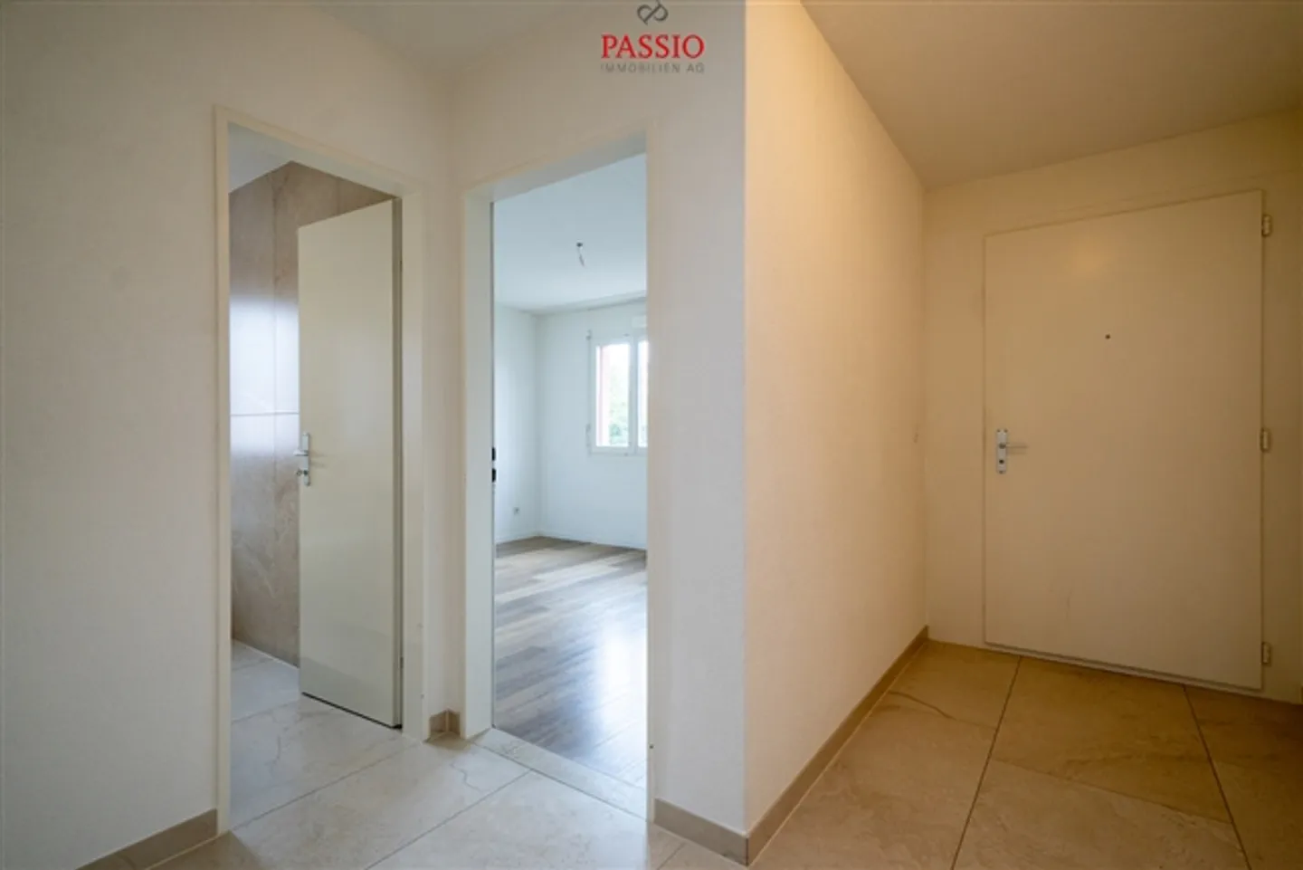 «Helle 4.5-Zimmer-Wohnung mit Balkon an ruhiger Lage nahe Zürich» - Foto 14 von 19