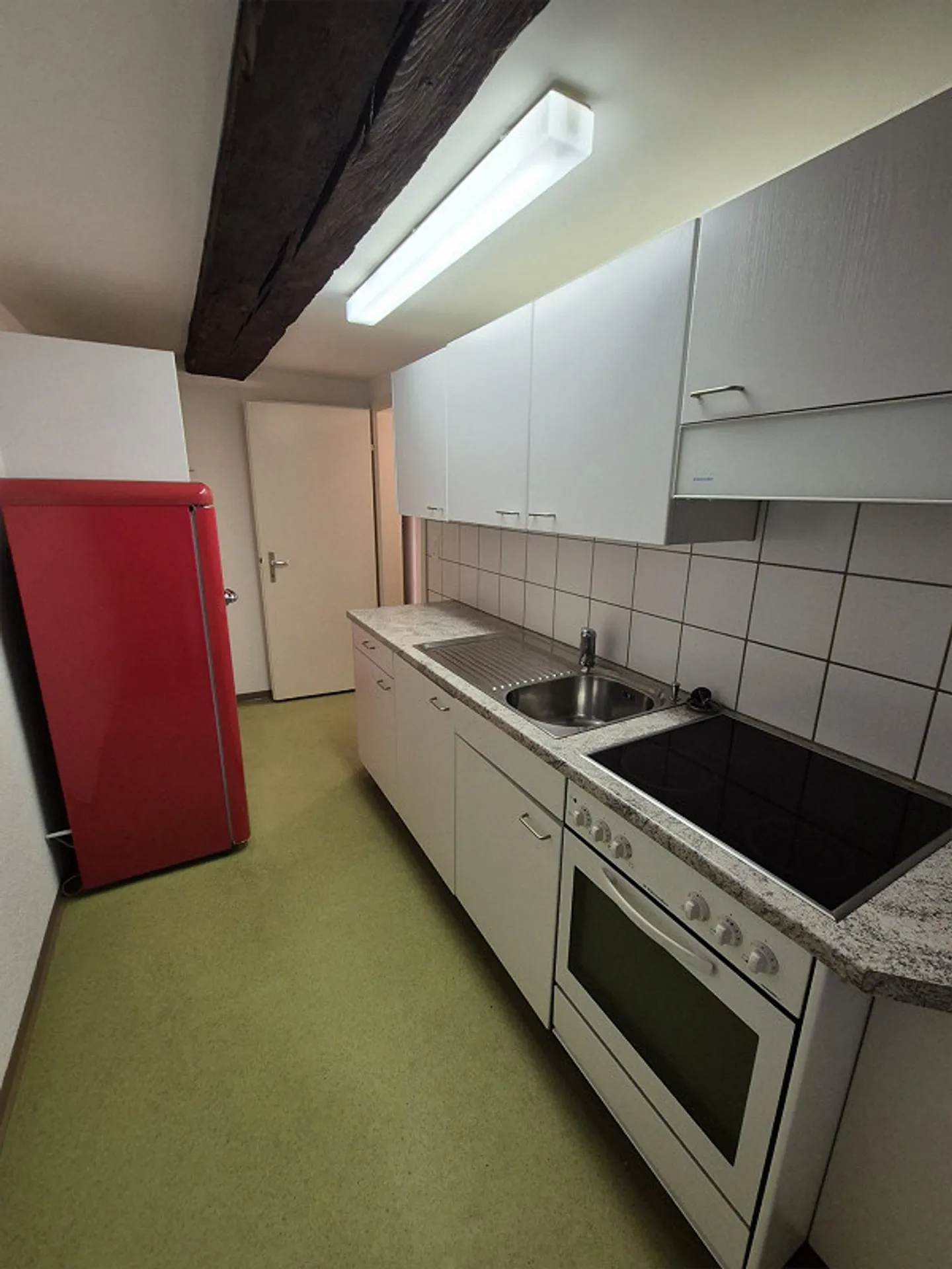 Incantevole appartamento in posizione centrale a Schaffhausen - Foto 9 di 11