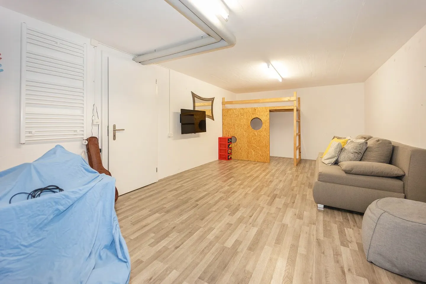 Maison individuelle exclusive avec grand terrain et piscine - Photo 12 sur 13
