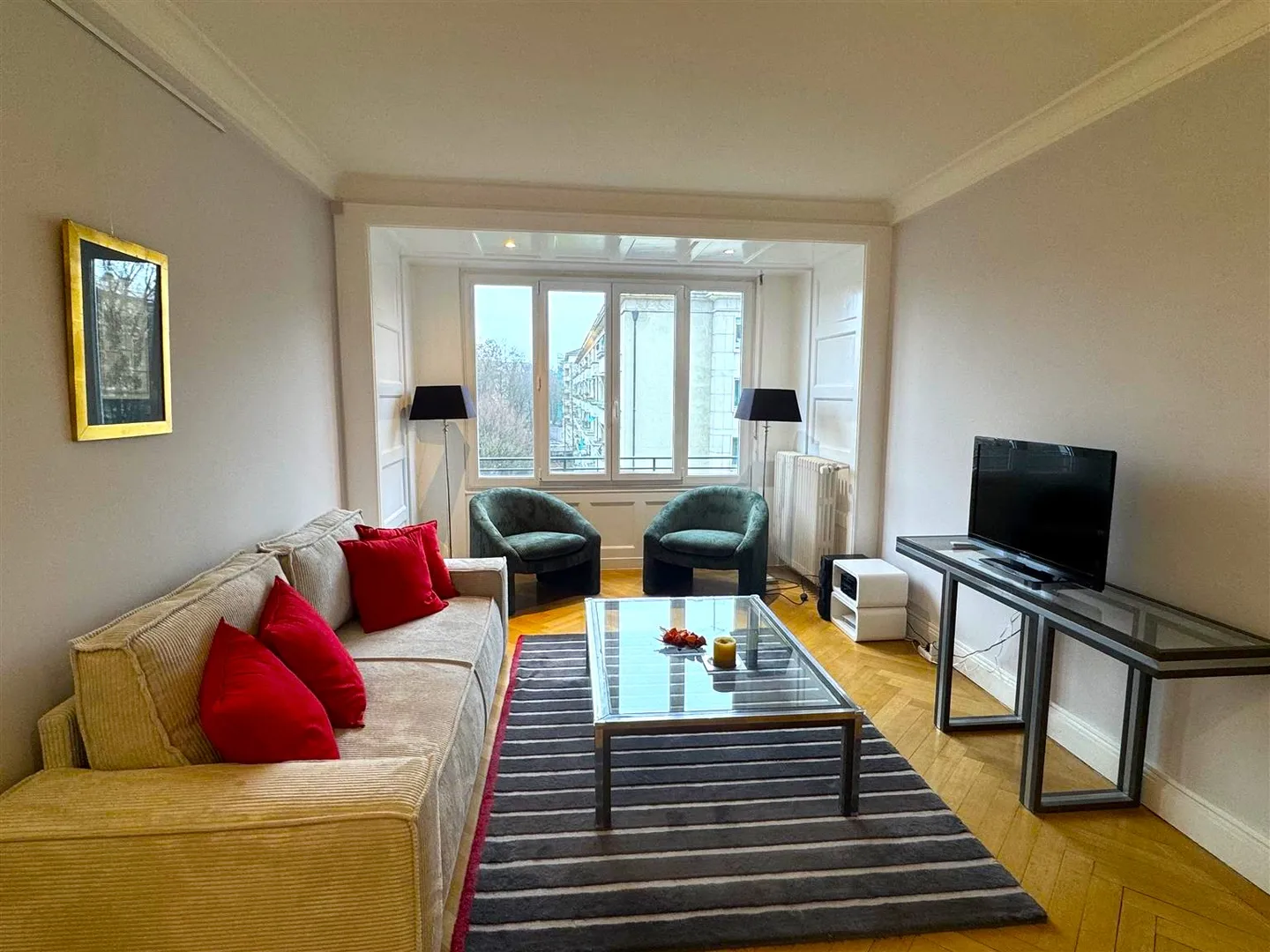 Stilvolles 4-Zimmer-Apartment in Malagnou - Foto 1 von 8