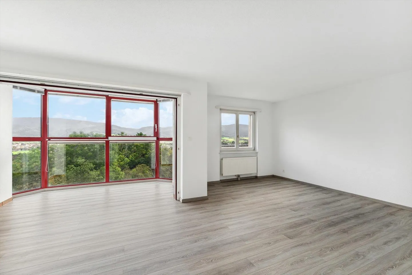 Apartment for rent - Photo 2 of 13