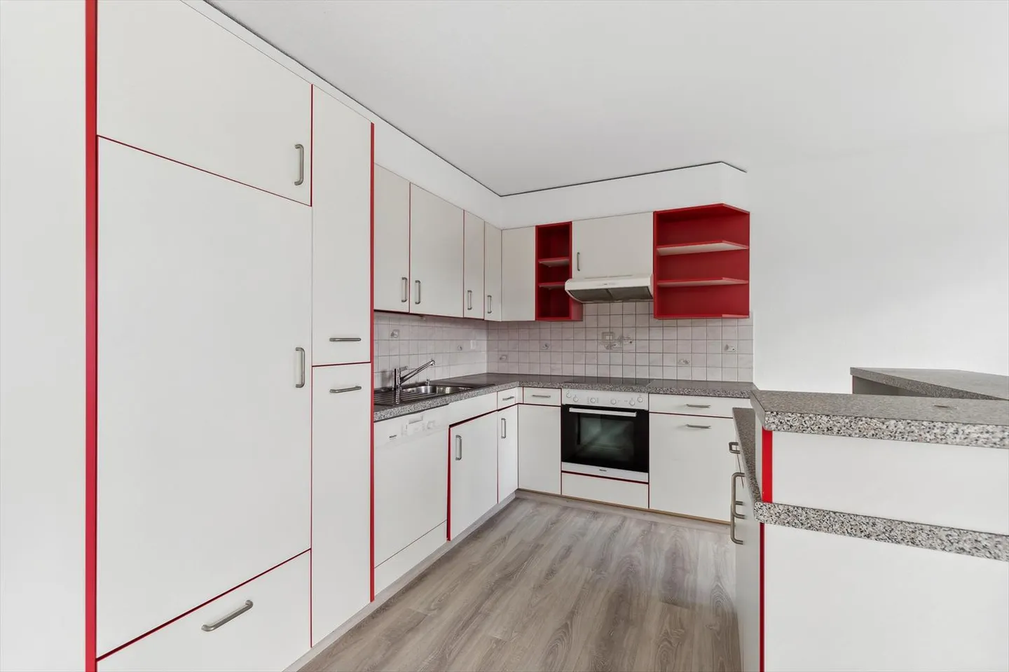 Apartment for rent - Photo 6 of 13