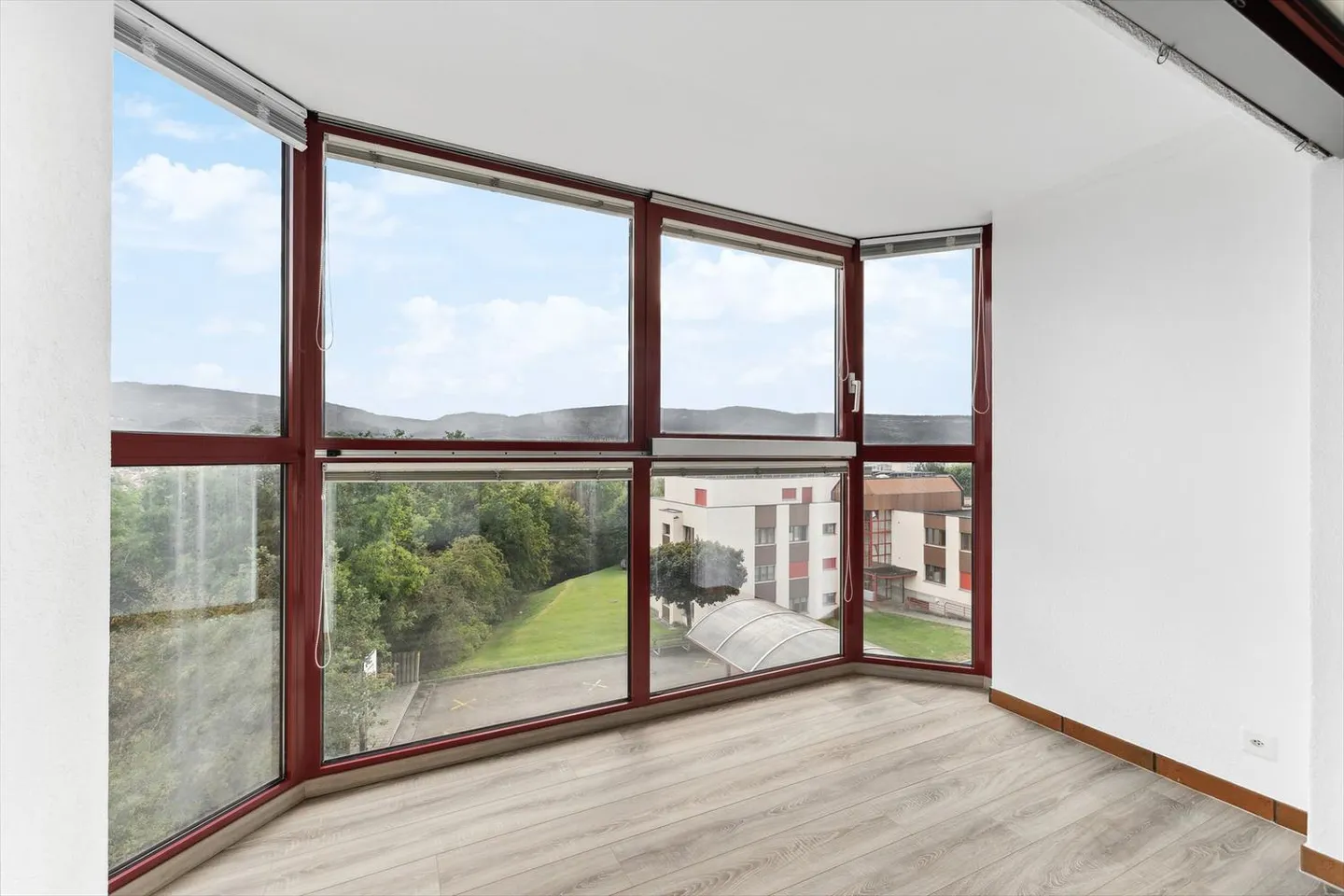 Apartment for rent - Photo 12 of 13