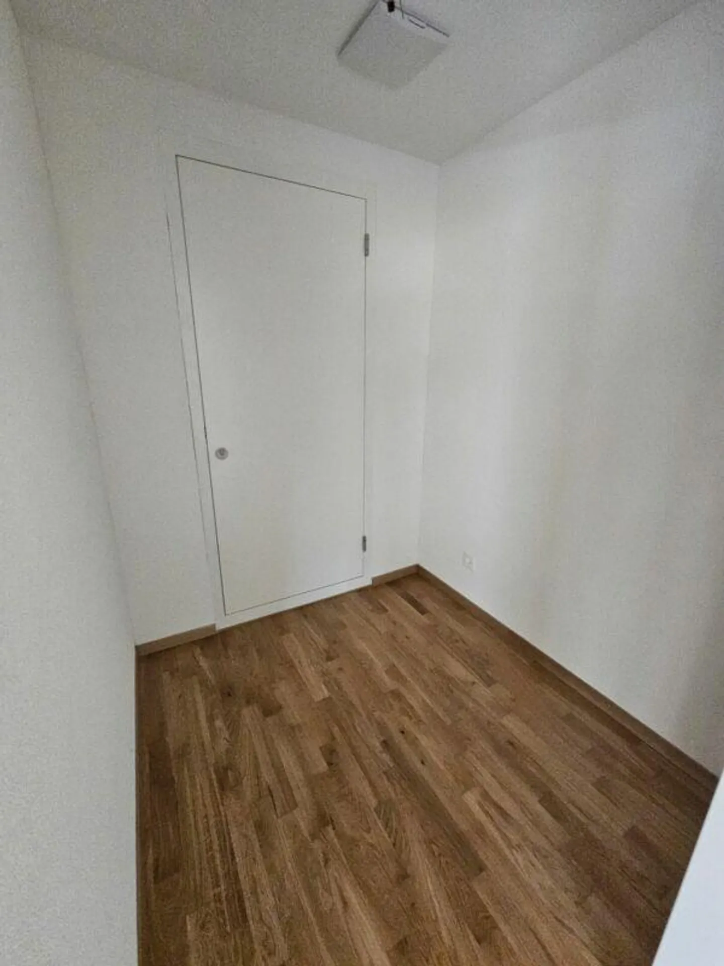 Luminoso appartamento di 3,5 stanze con grande balcone - Foto 11 di 11