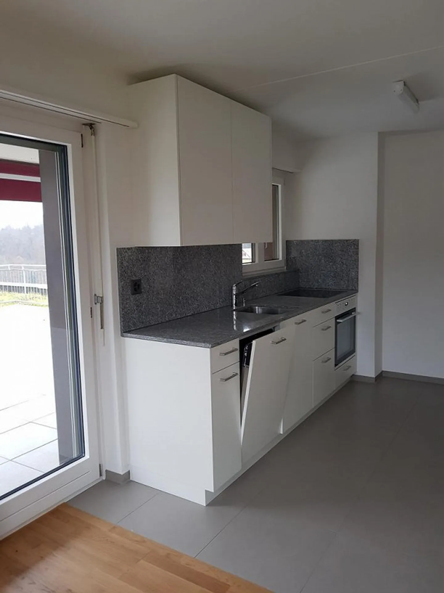 Moderno appartamento di 4,5 stanze con terrazza - Foto 2 di 7