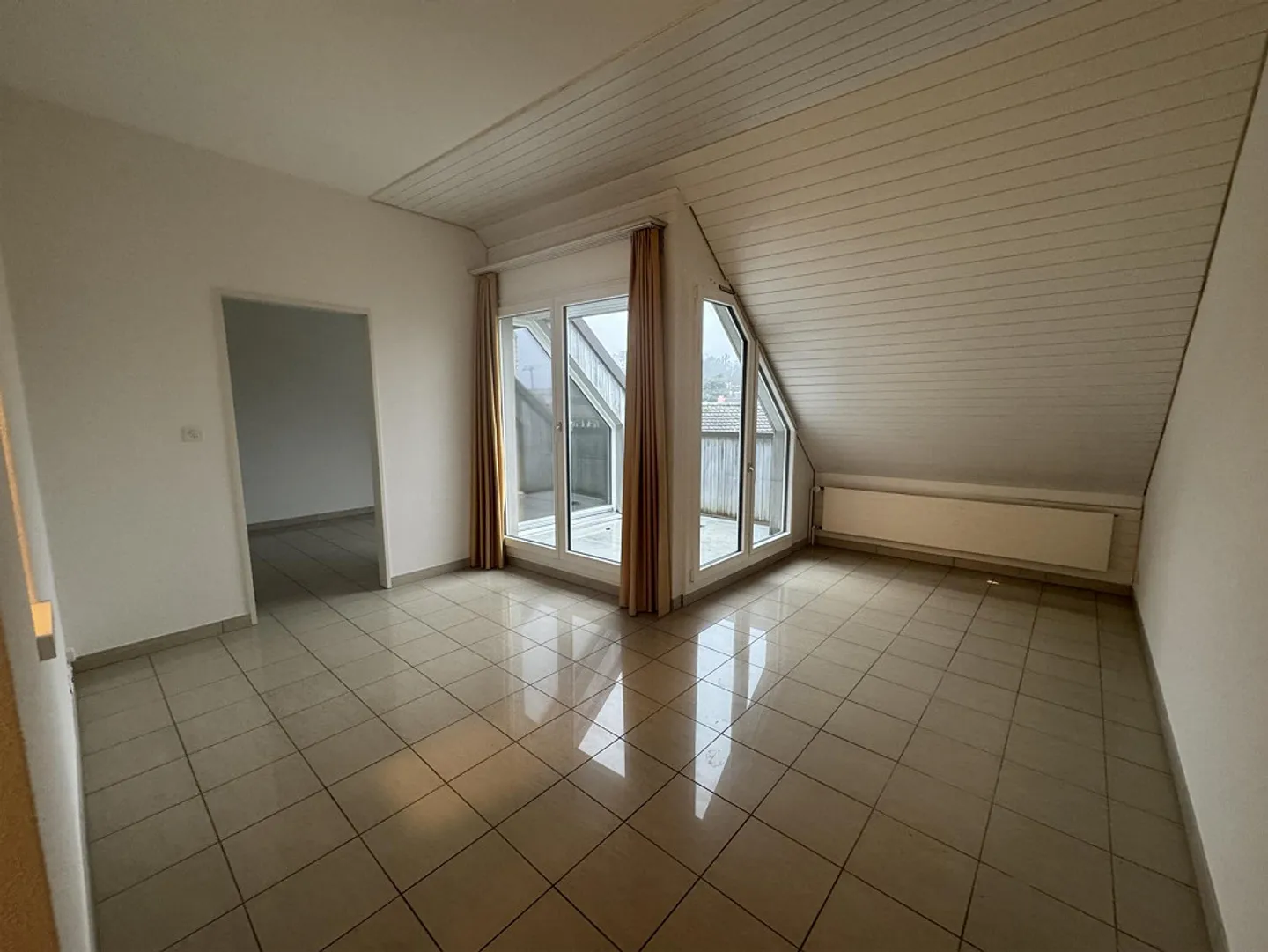 Charmante Wohnung mit Balkon - Foto 1 von 9