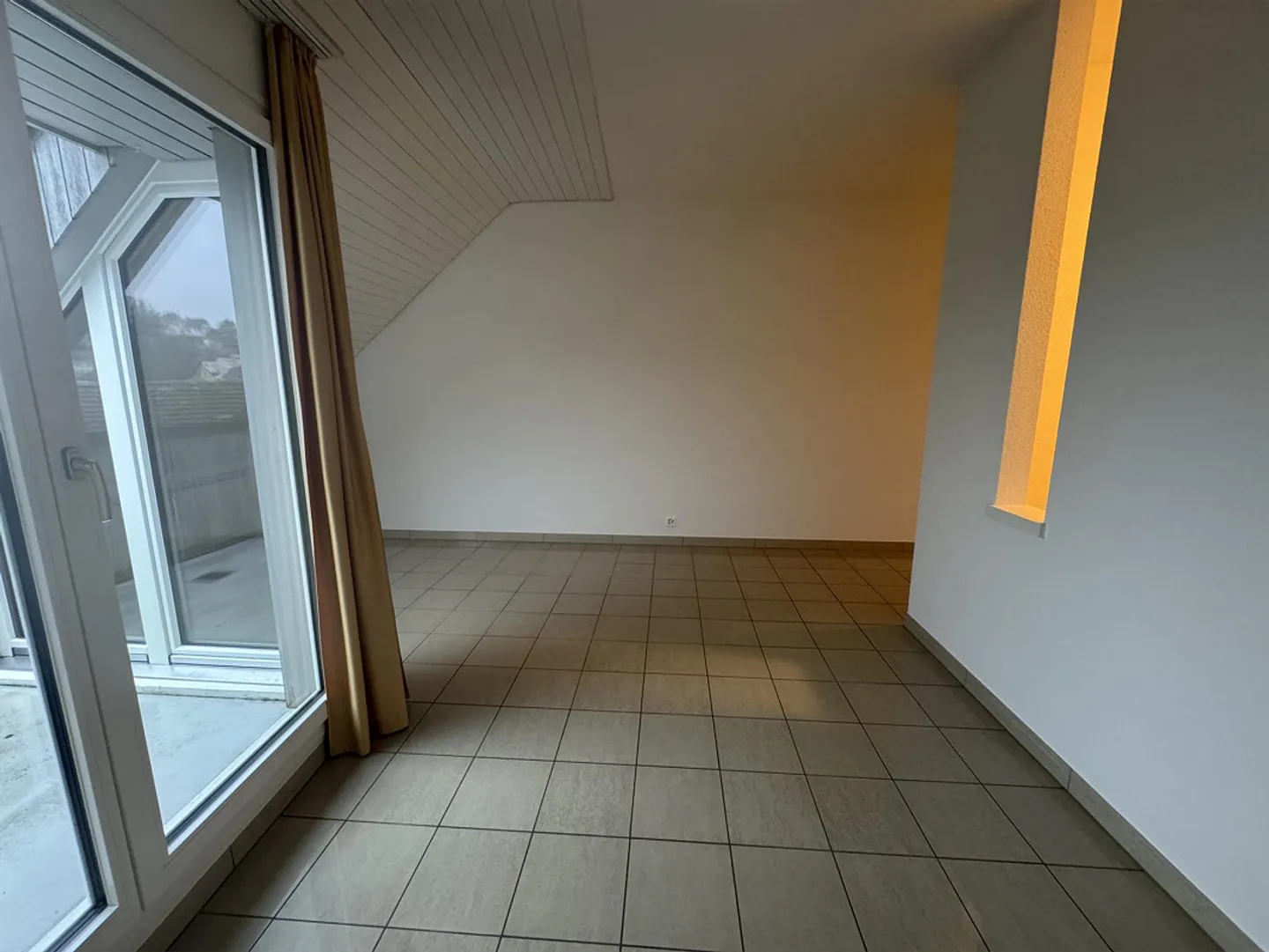 Charmante Wohnung mit Balkon - Foto 5 von 9