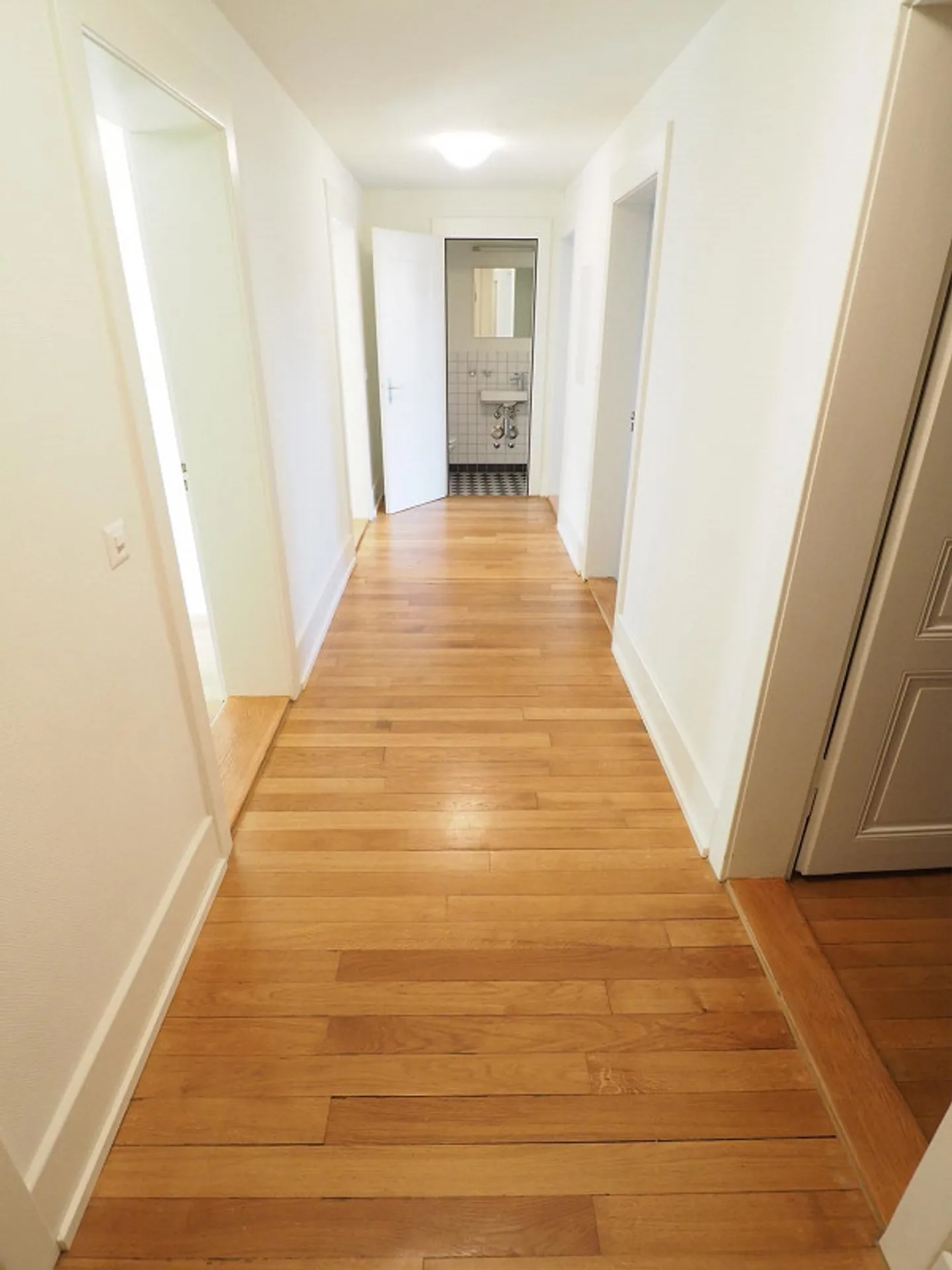 Spacious city apartment in a central location - Photo 8 of 11