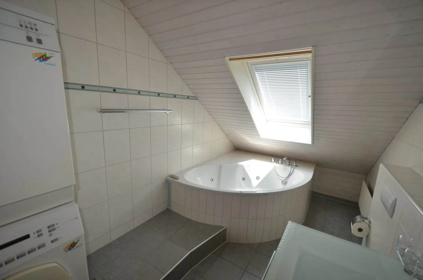 4 1/2-Room Attic Apartment with Winter Garden - Photo 6 of 17
