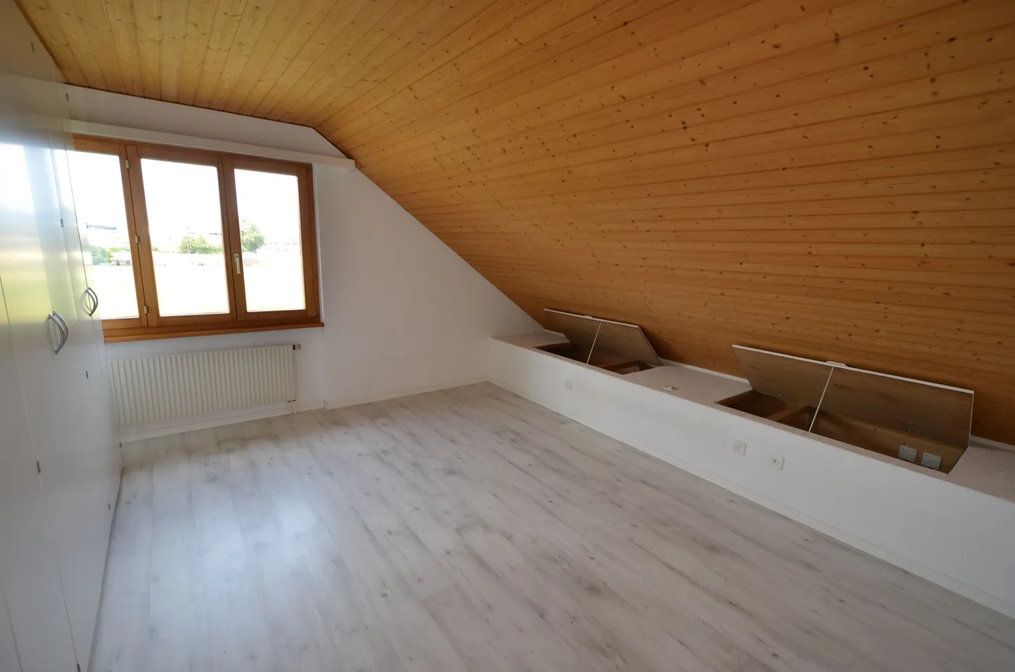 4 1/2-Room Attic Apartment with Winter Garden - Photo 8 of 17