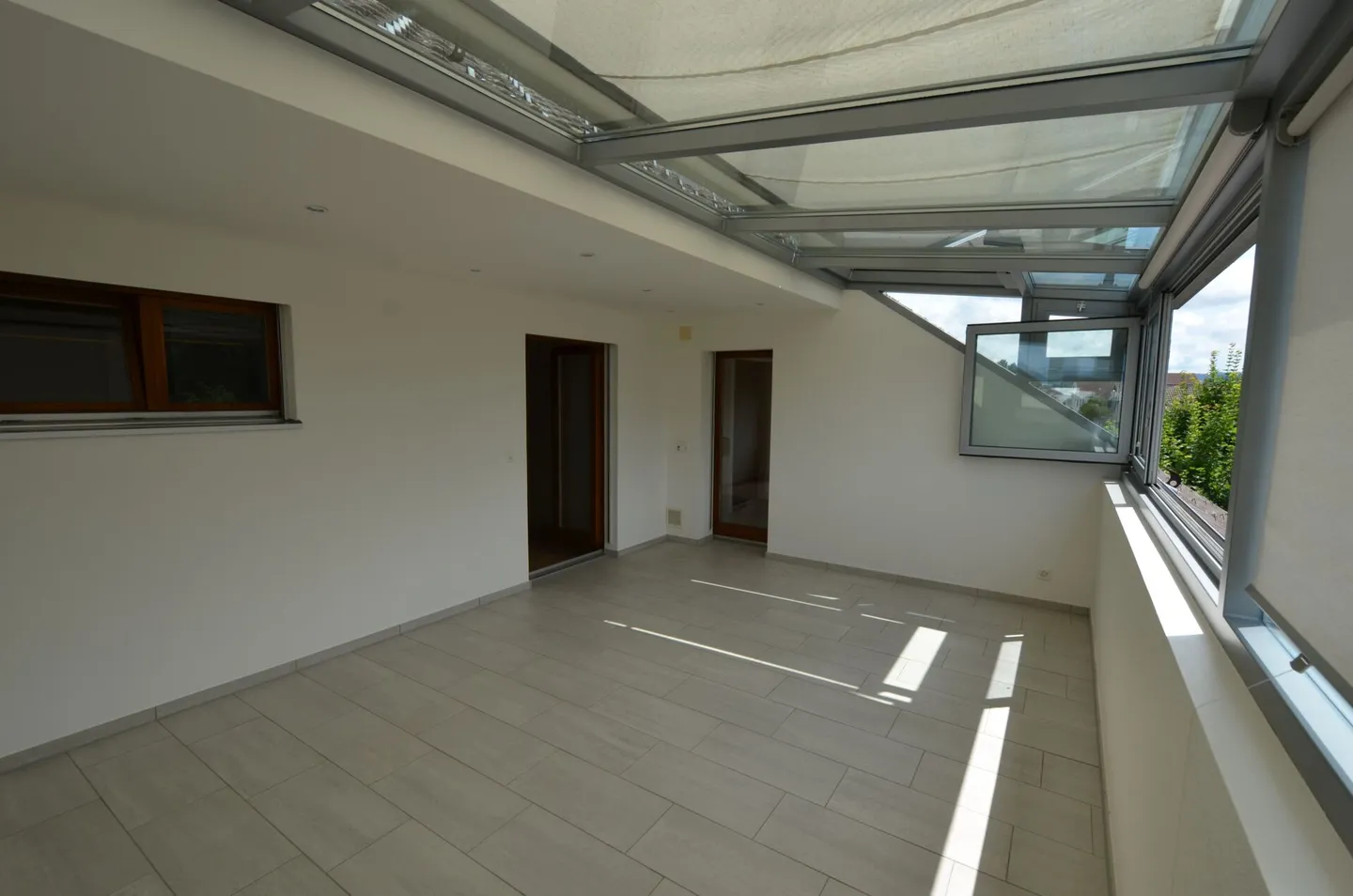 4 1/2-Room Attic Apartment with Winter Garden - Photo 10 of 17
