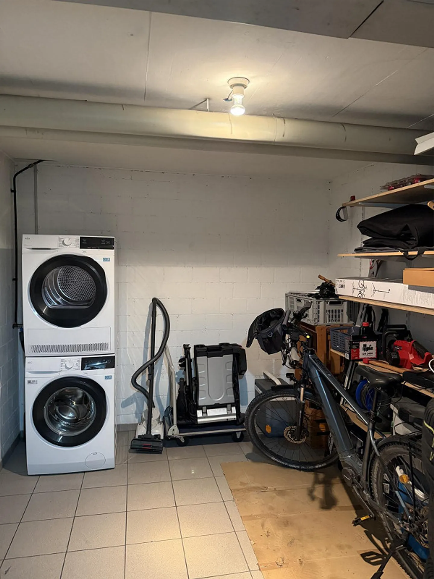 Bright, centrally located 5 1/2 room apartment for sale - Photo 9 of 11