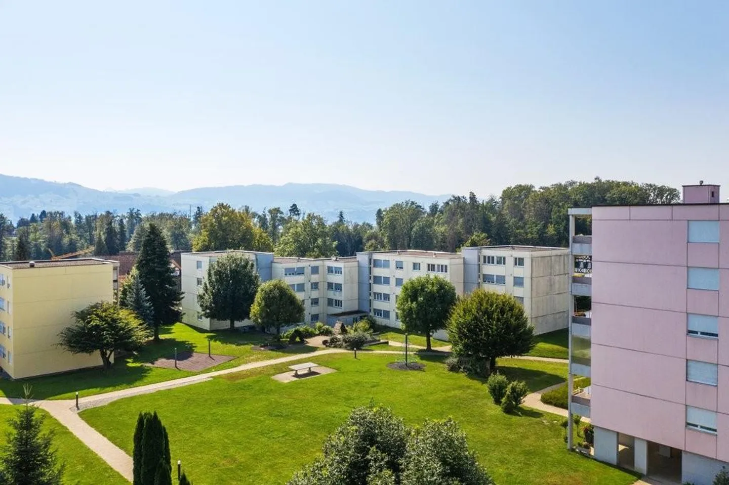 Espace de stationnement sécurisé - Photo 1 sur 1