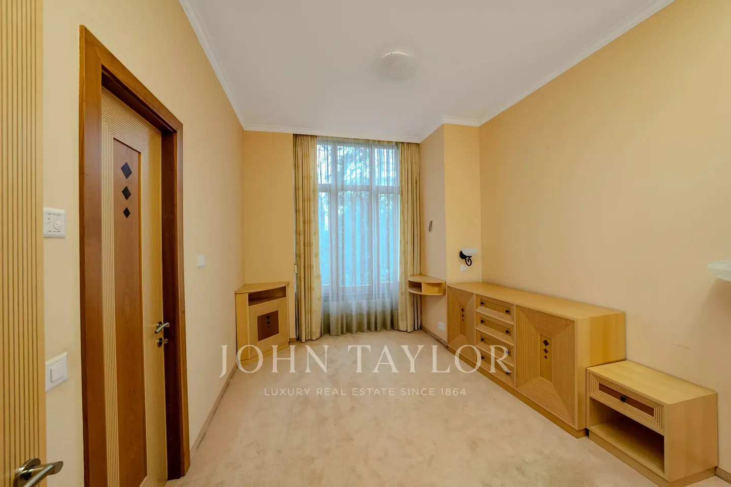 Superbo appartamento di 3,5 locali con volumi notevoli e vista sul lago - Foto 8 di 10