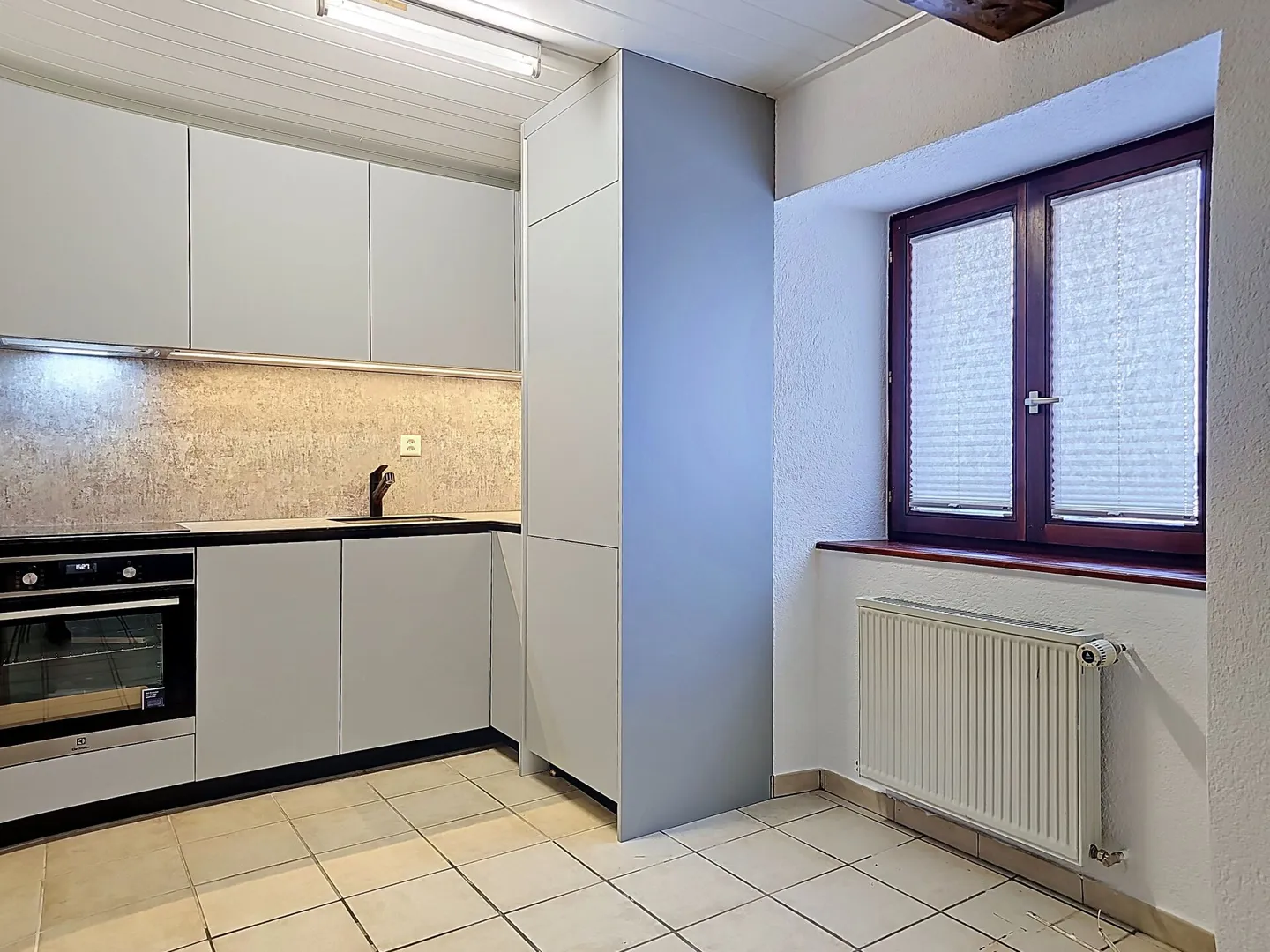 2-room apartment on the ground floor - Photo 2 of 9
