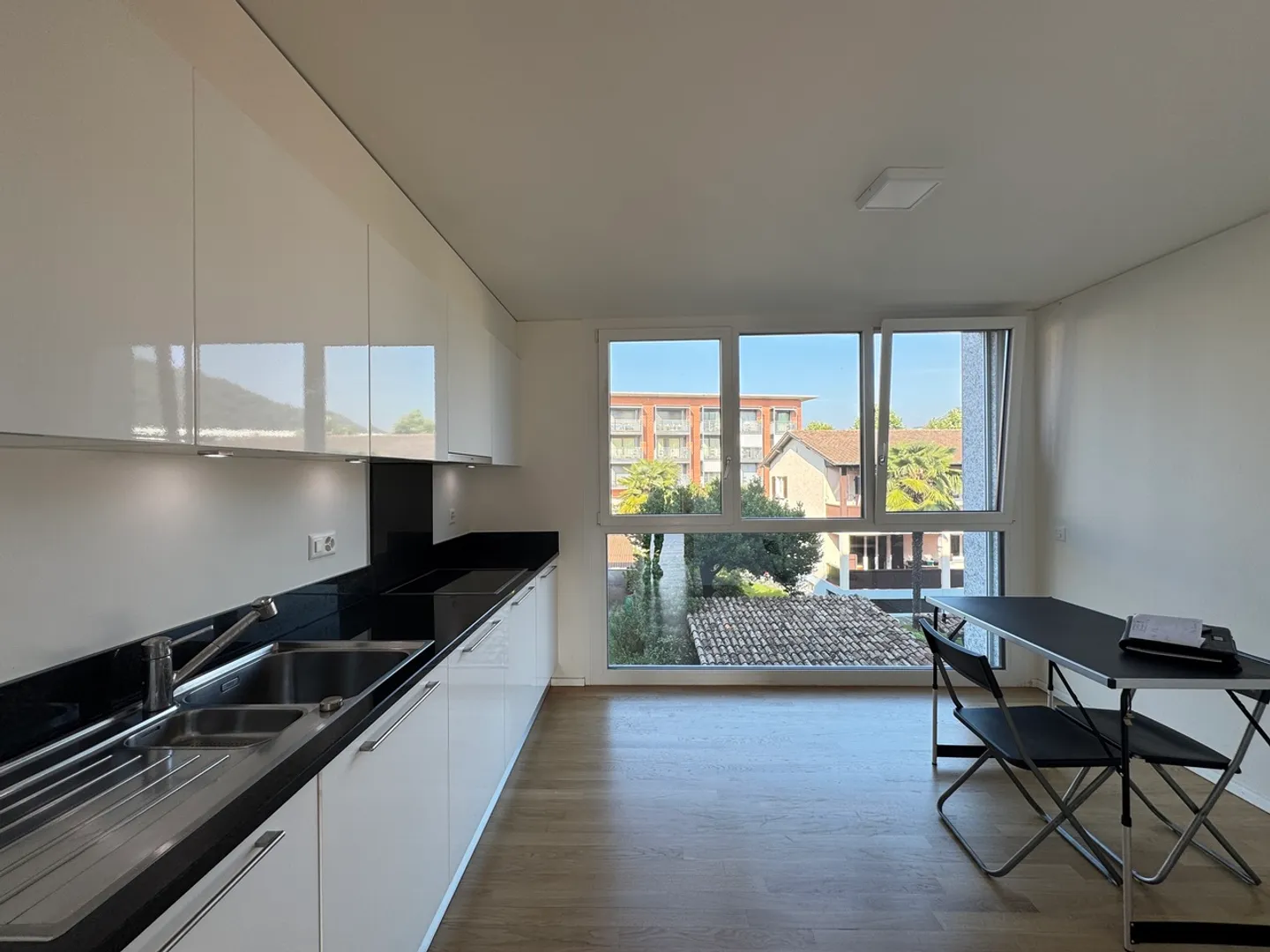 3,5-ZIMMER-WOHNUNG, BEQUEM UND HELL - Foto 3 von 12