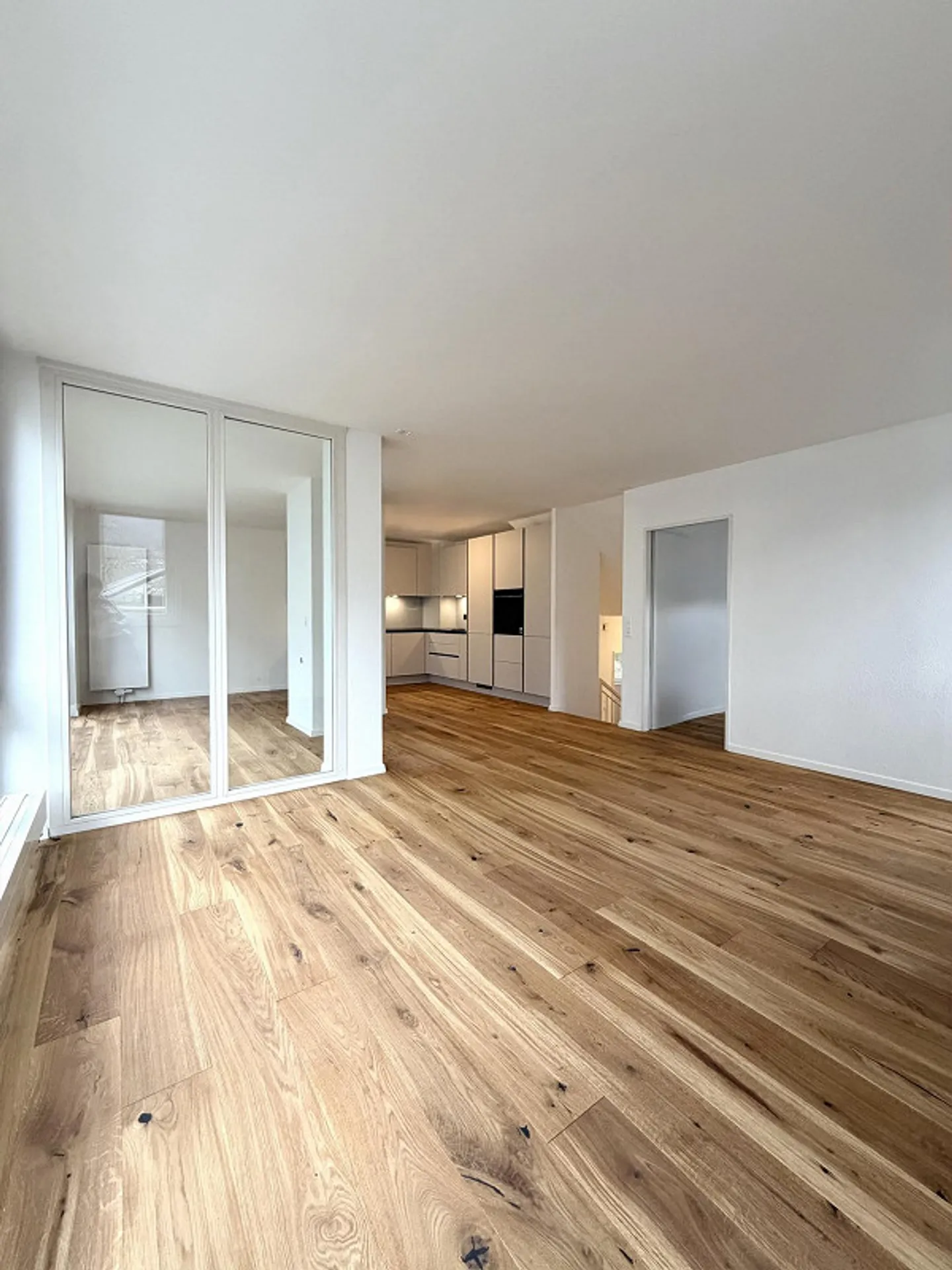 Exclusive first occupancy - 4.5 room maisonette apartment with a home-like feel - Photo 3 of 18